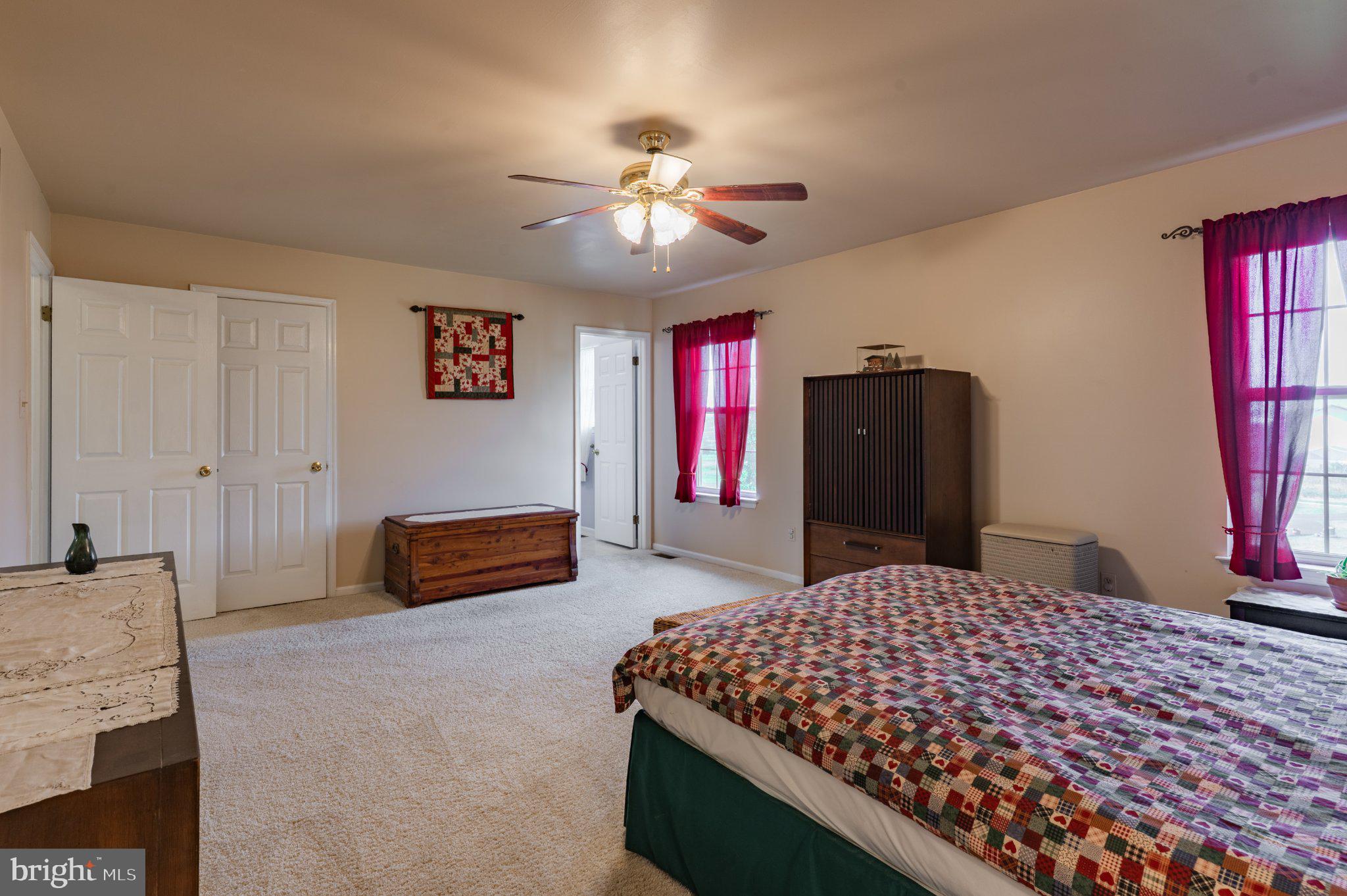 STRAWBERRY FIELDS - Residential