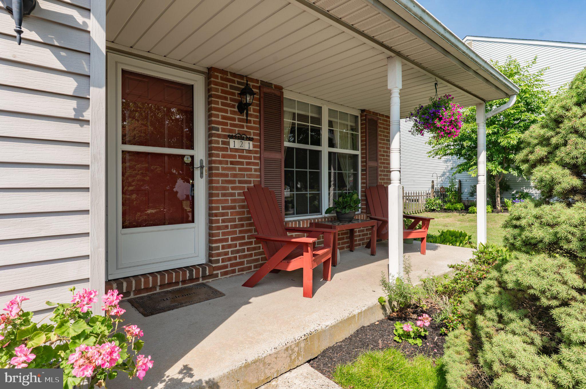 STRAWBERRY FIELDS - Residential