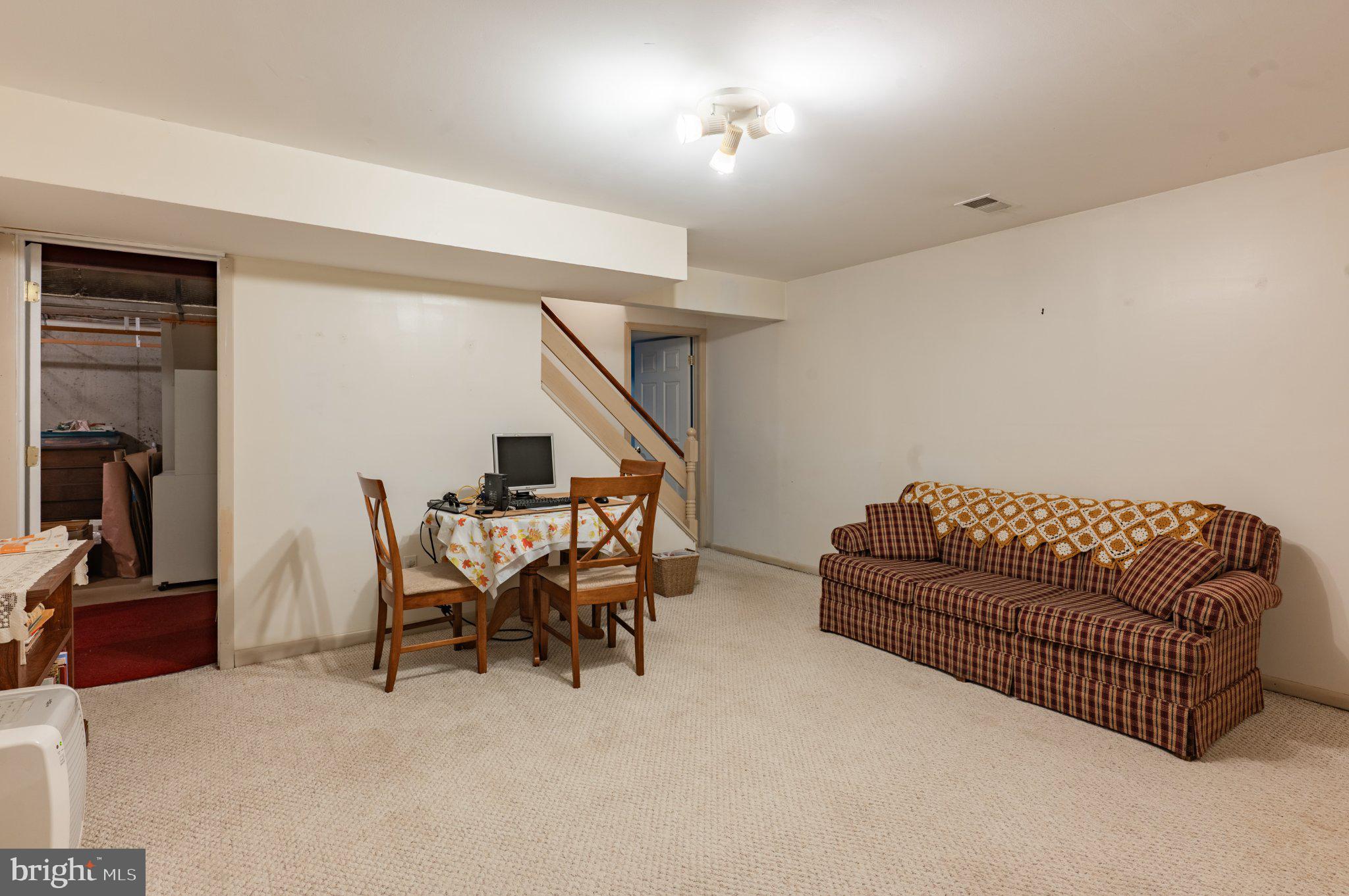 STRAWBERRY FIELDS - Residential