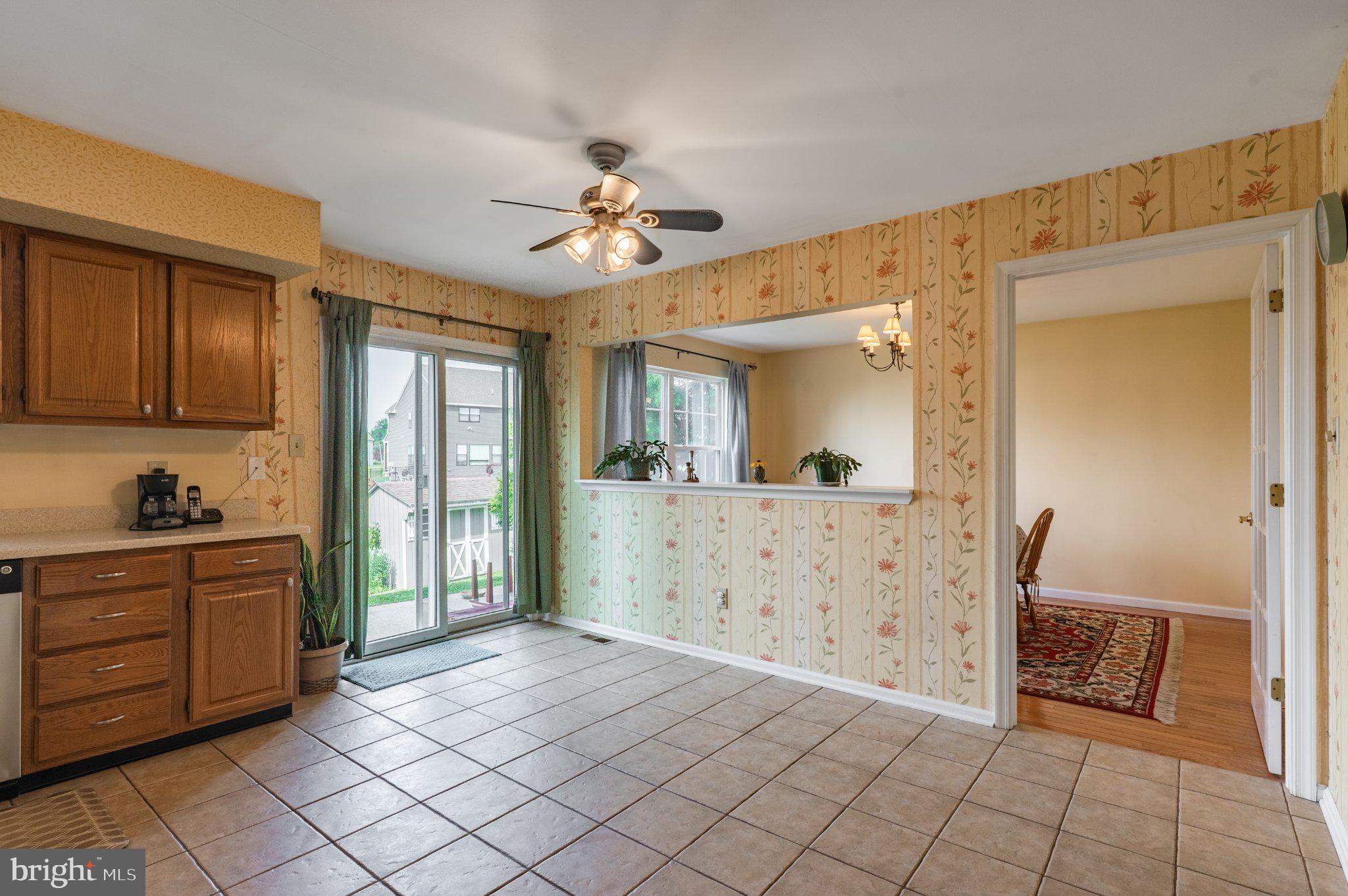STRAWBERRY FIELDS - Residential
