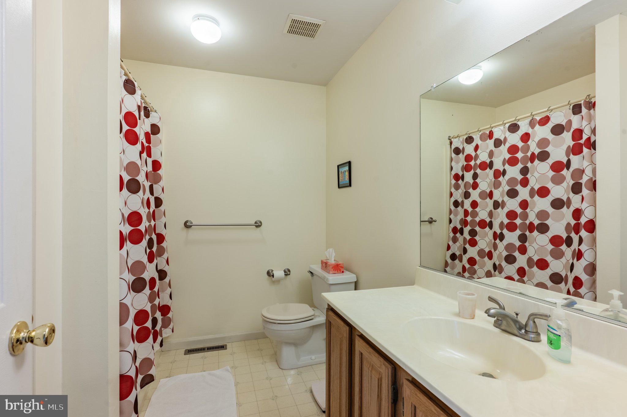 STRAWBERRY FIELDS - Residential