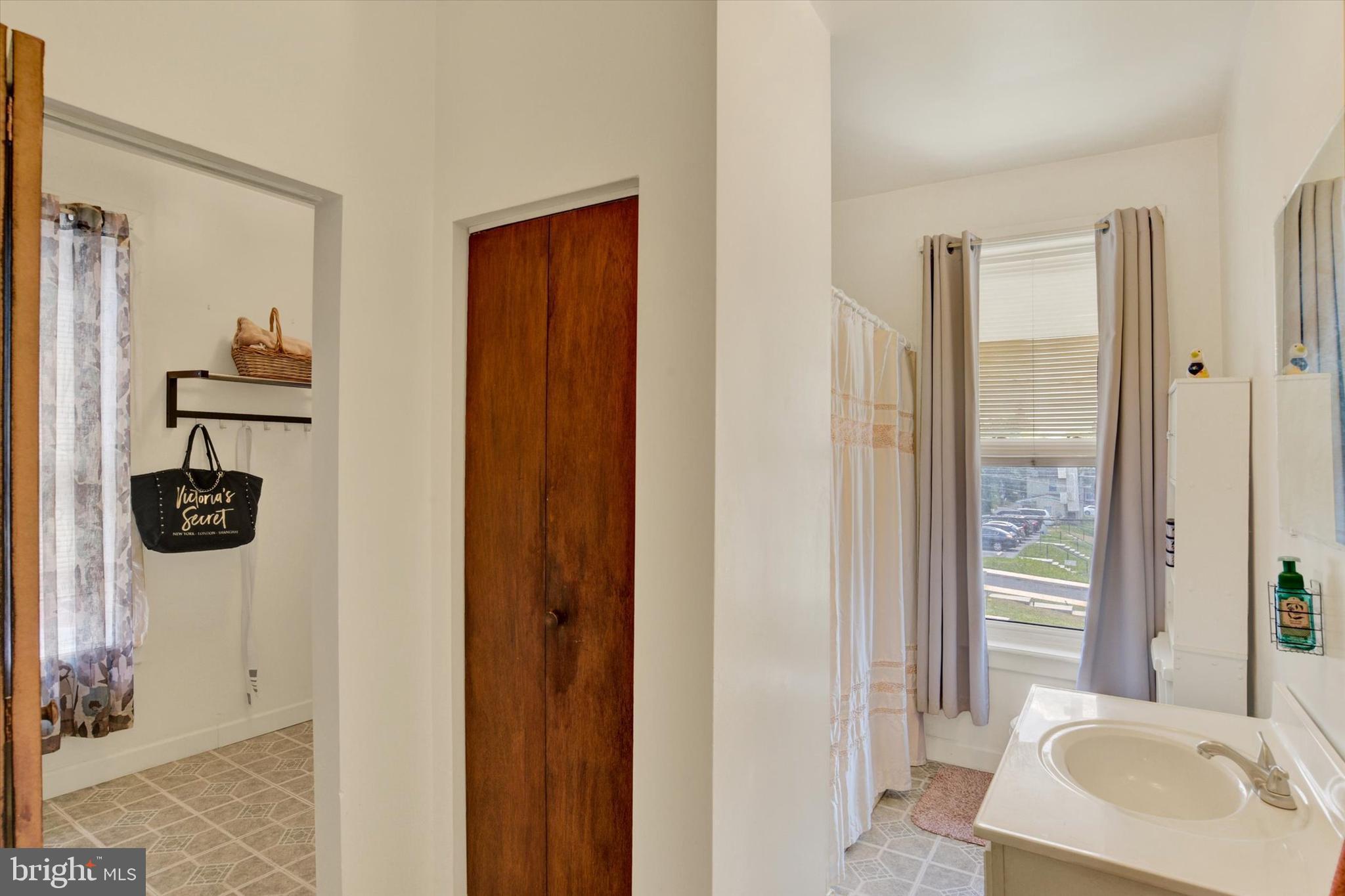MIDTOWN - Residential