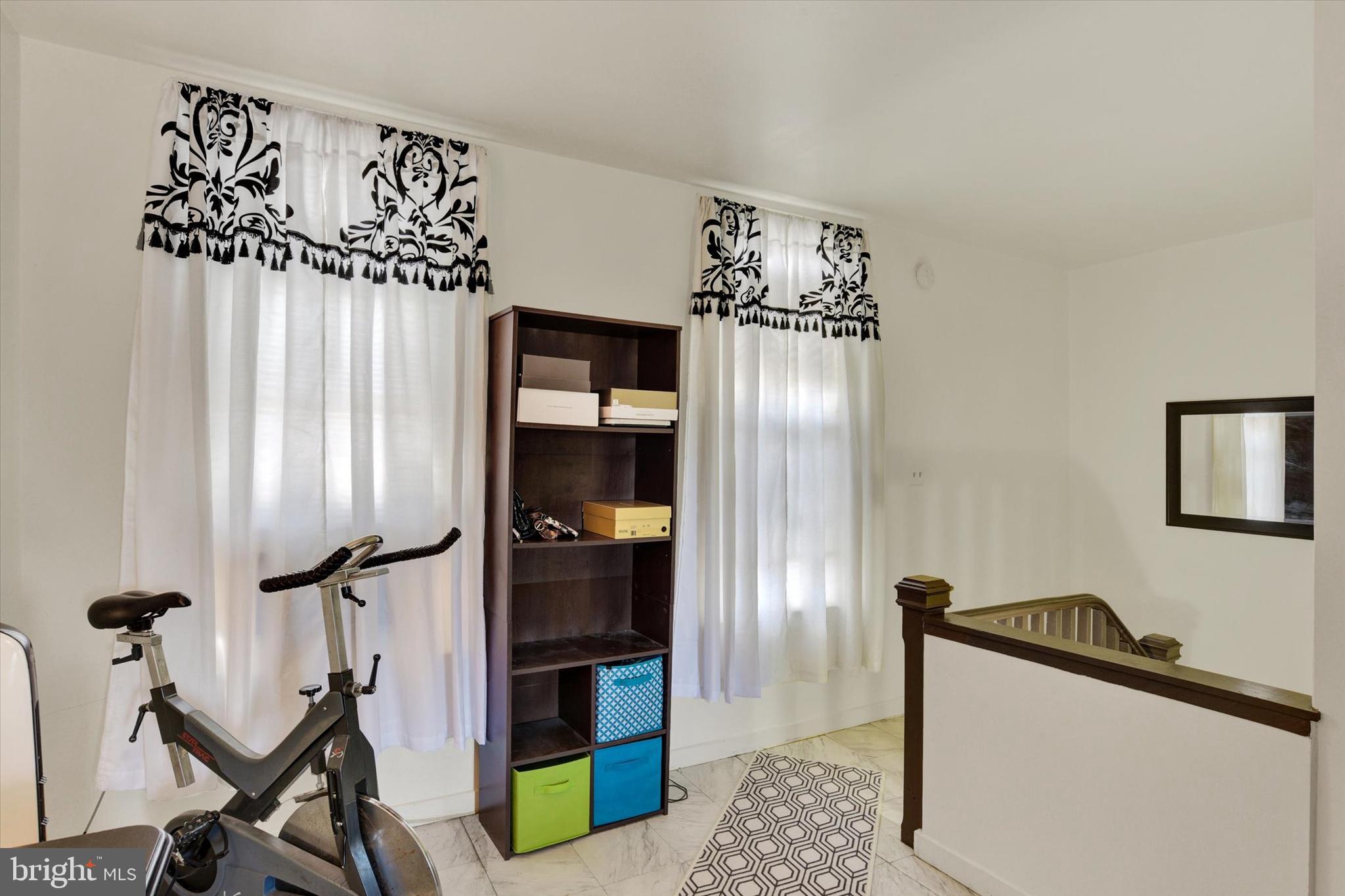 MIDTOWN - Residential