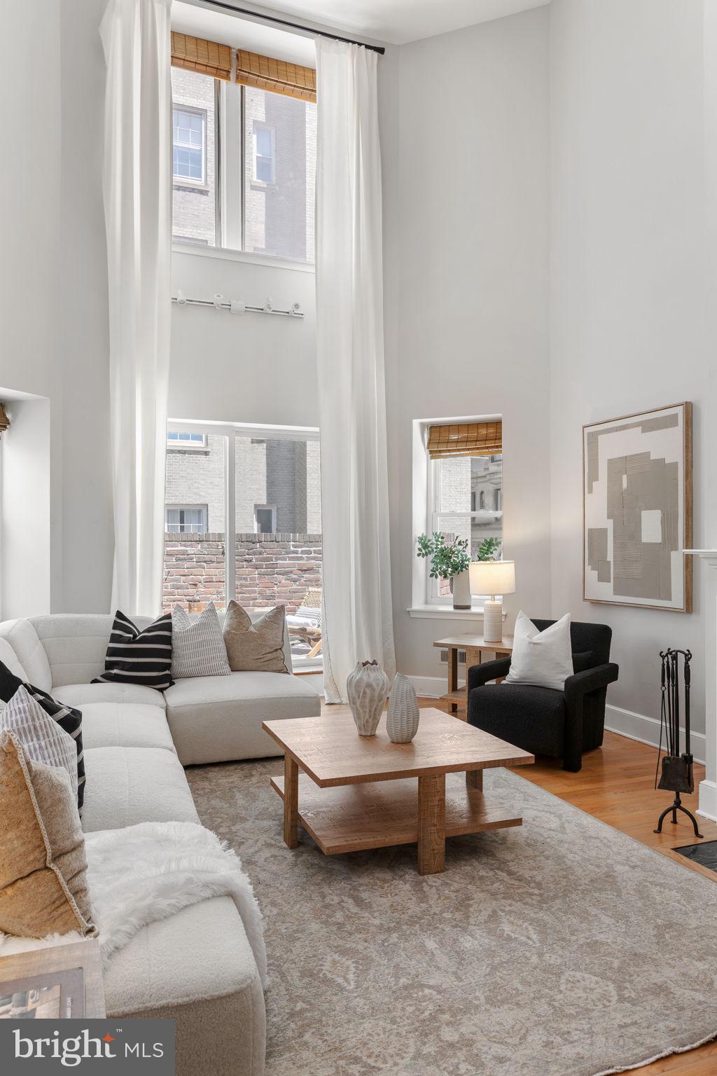 RITTENHOUSE SQUARE - Residential