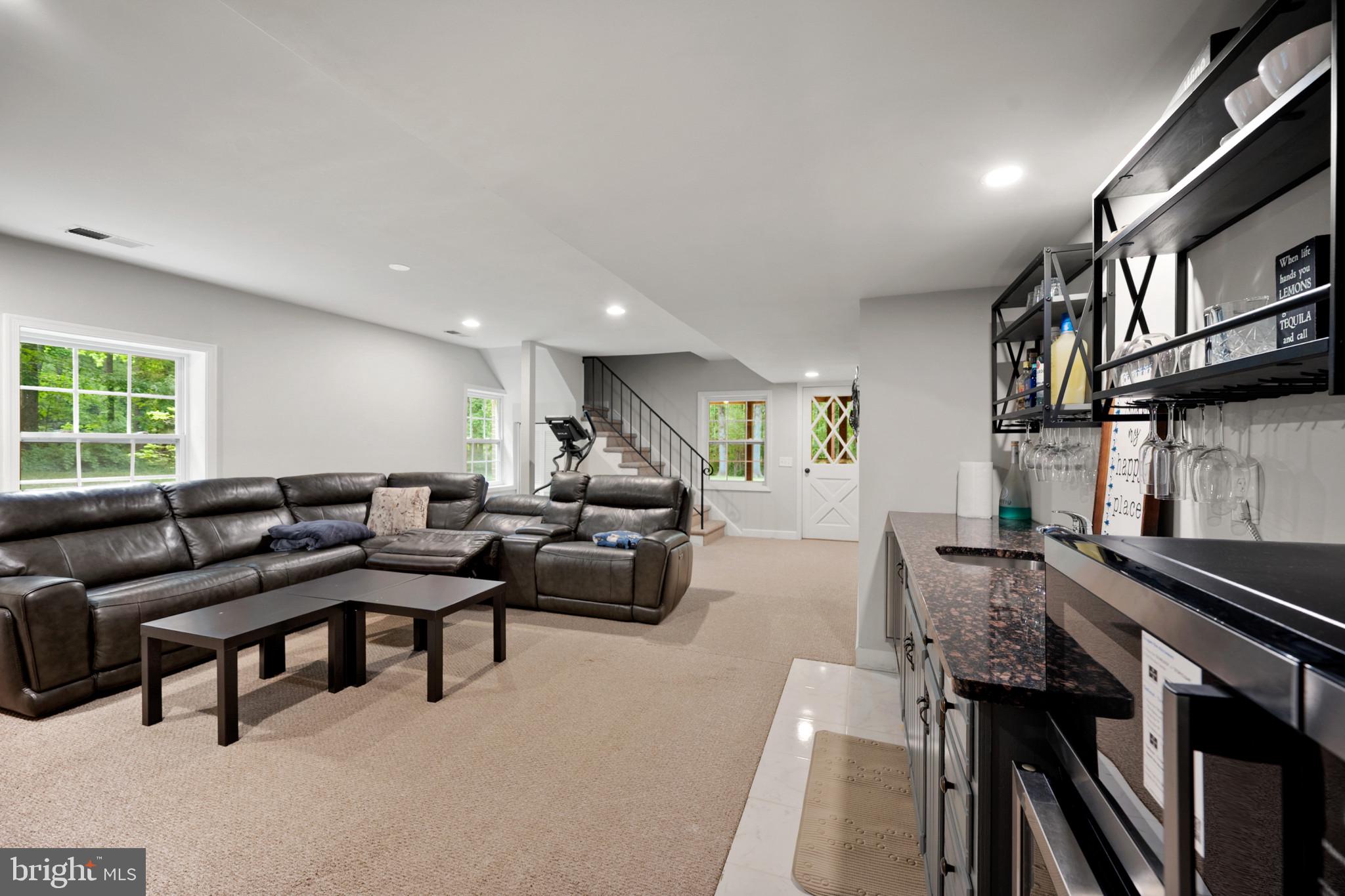 LAUREL GLEN - Residential