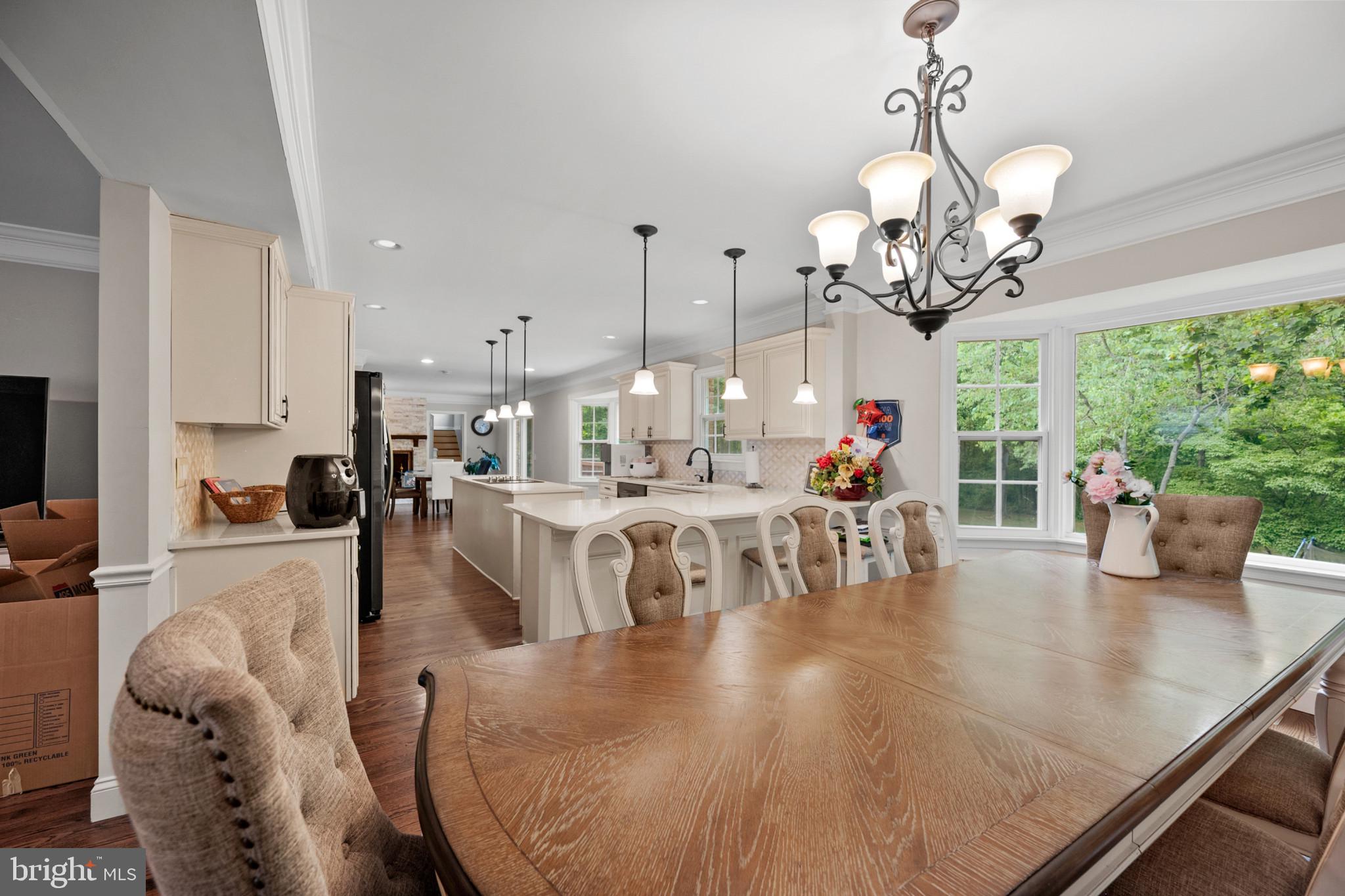 LAUREL GLEN - Residential