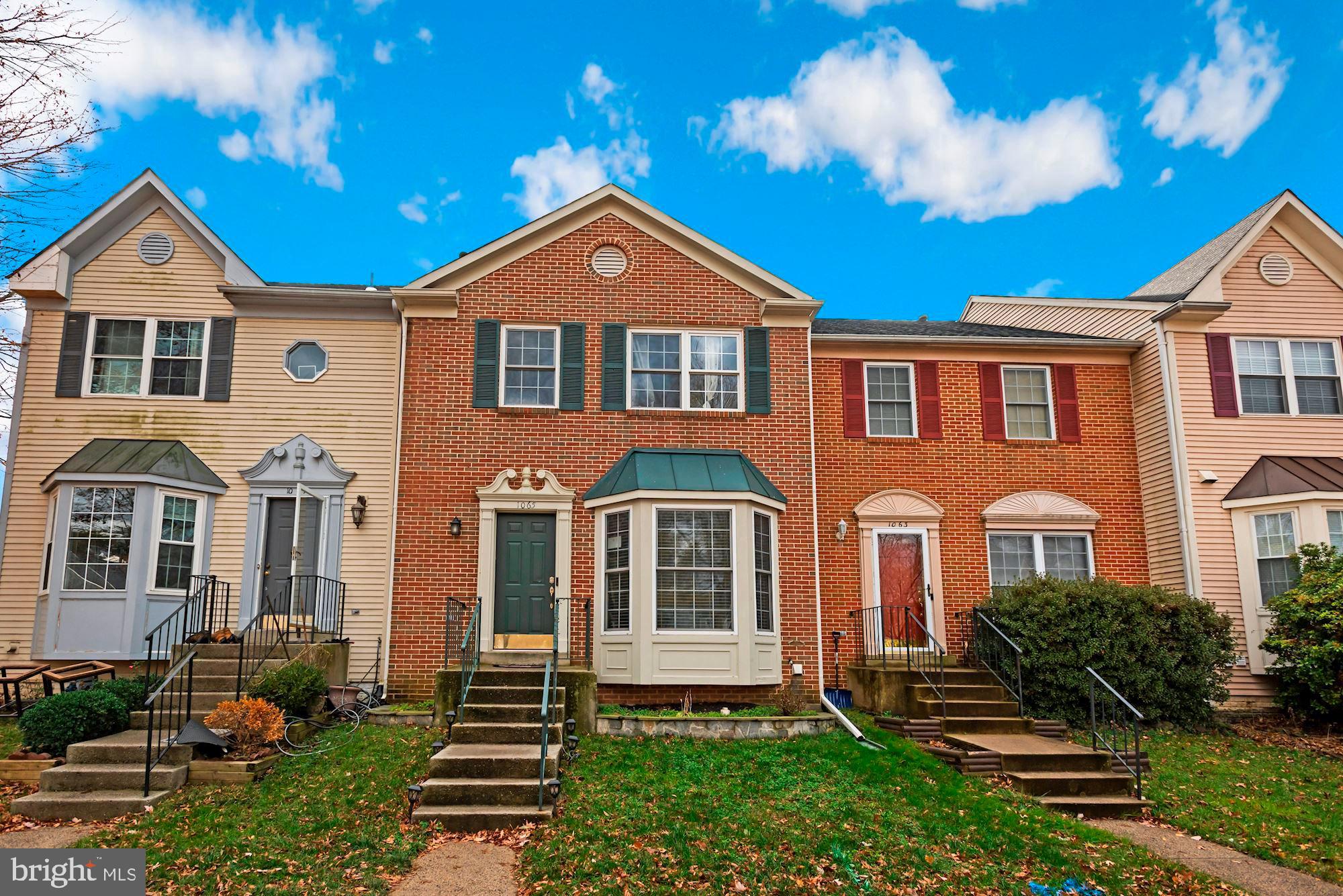 POTOMAC CROSSING - Residential