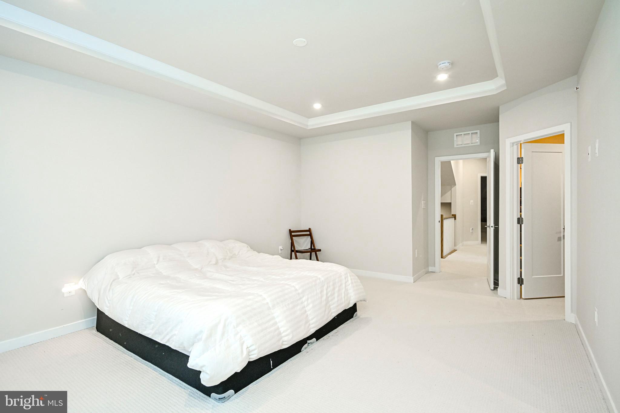METRO WALK AT MOOREFIELD STATION - Residential