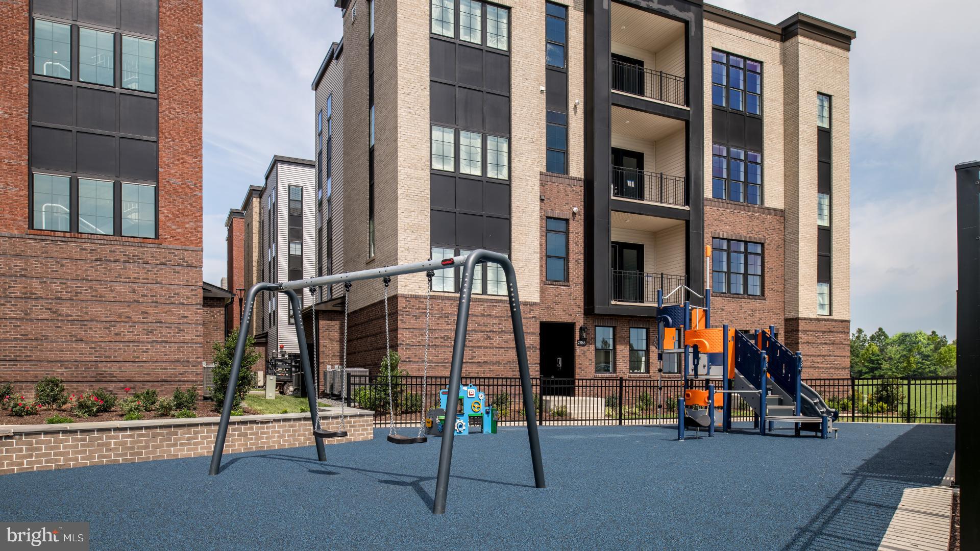 METRO WALK AT MOOREFIELD STATION - Residential