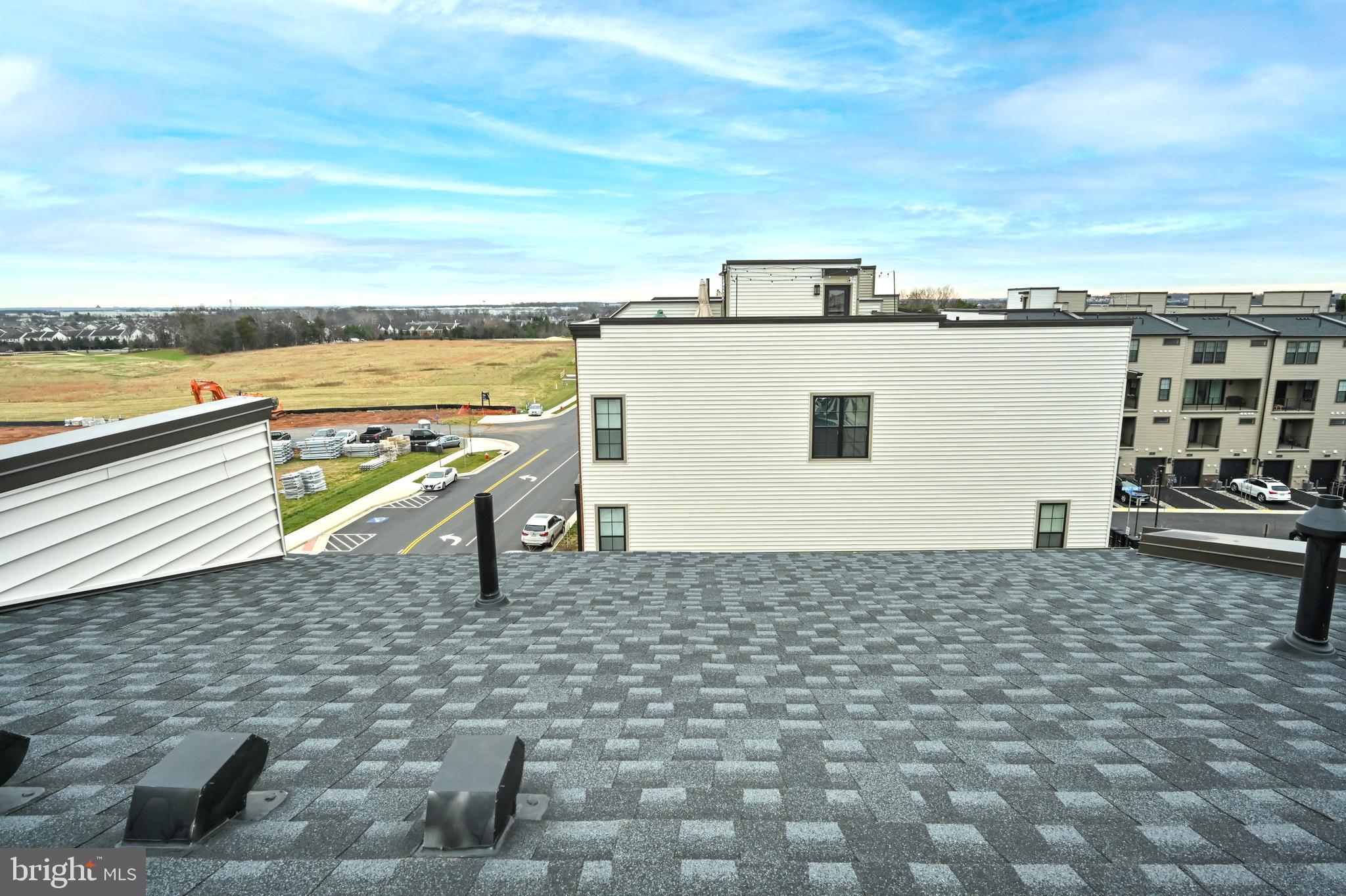 METRO WALK AT MOOREFIELD STATION - Residential