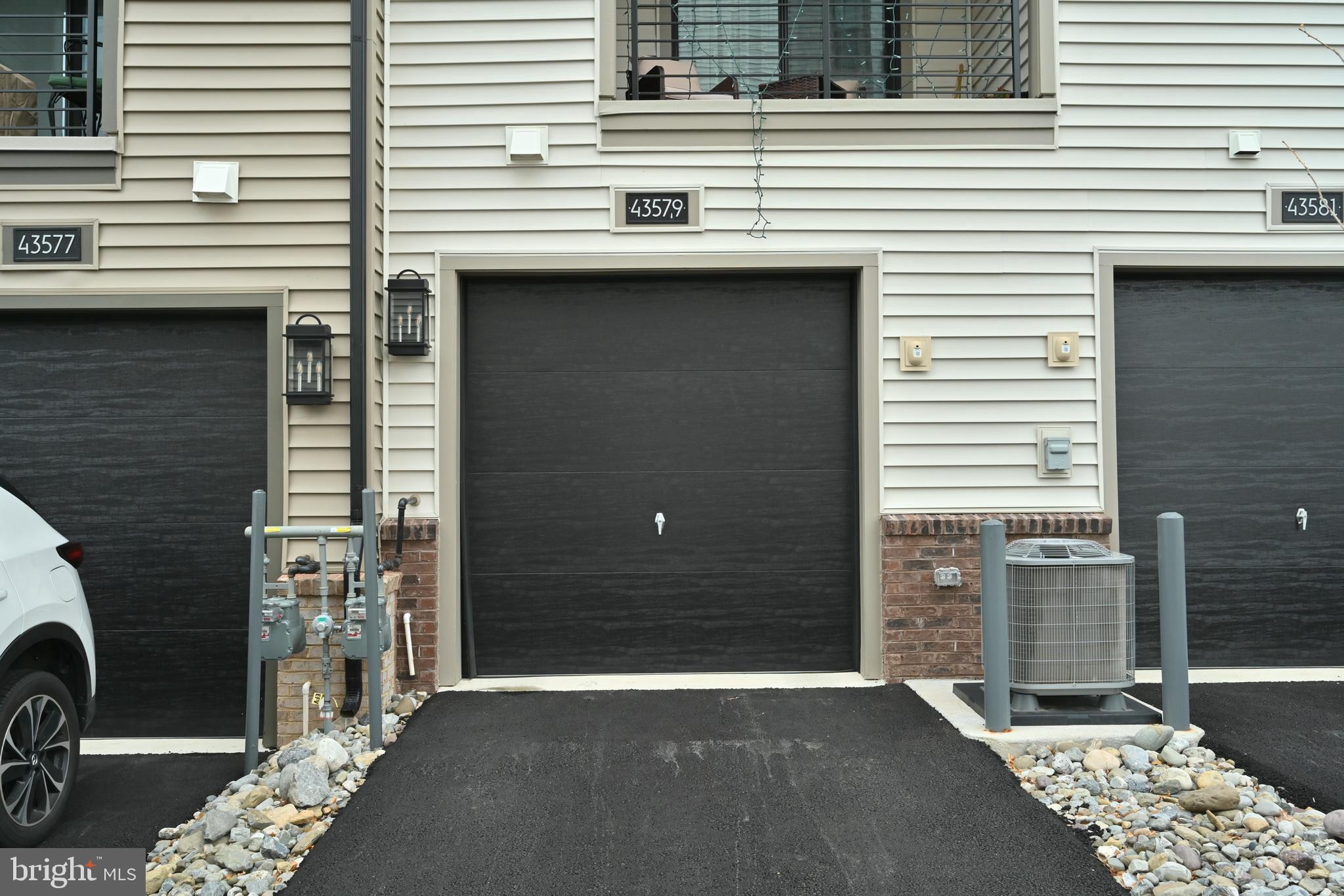 METRO WALK AT MOOREFIELD STATION - Residential