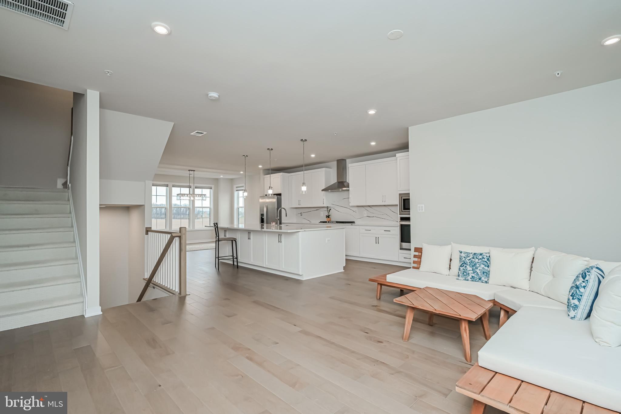 METRO WALK AT MOOREFIELD STATION - Residential