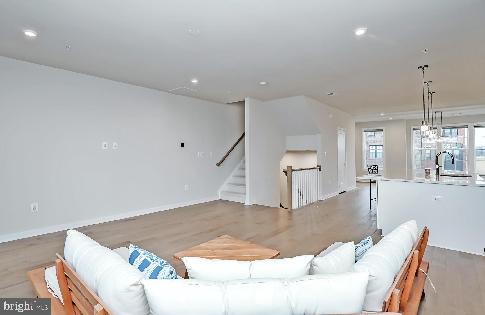 METRO WALK AT MOOREFIELD STATION - Residential