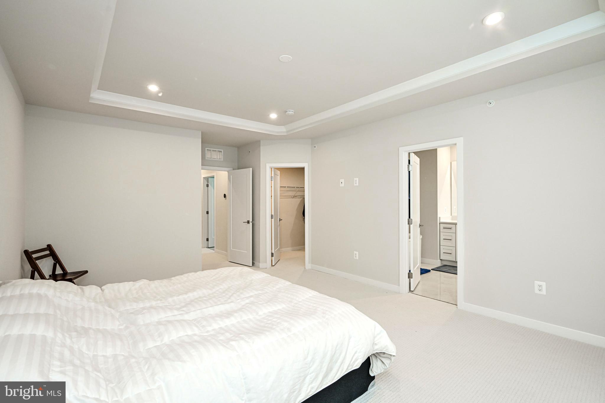 METRO WALK AT MOOREFIELD STATION - Residential