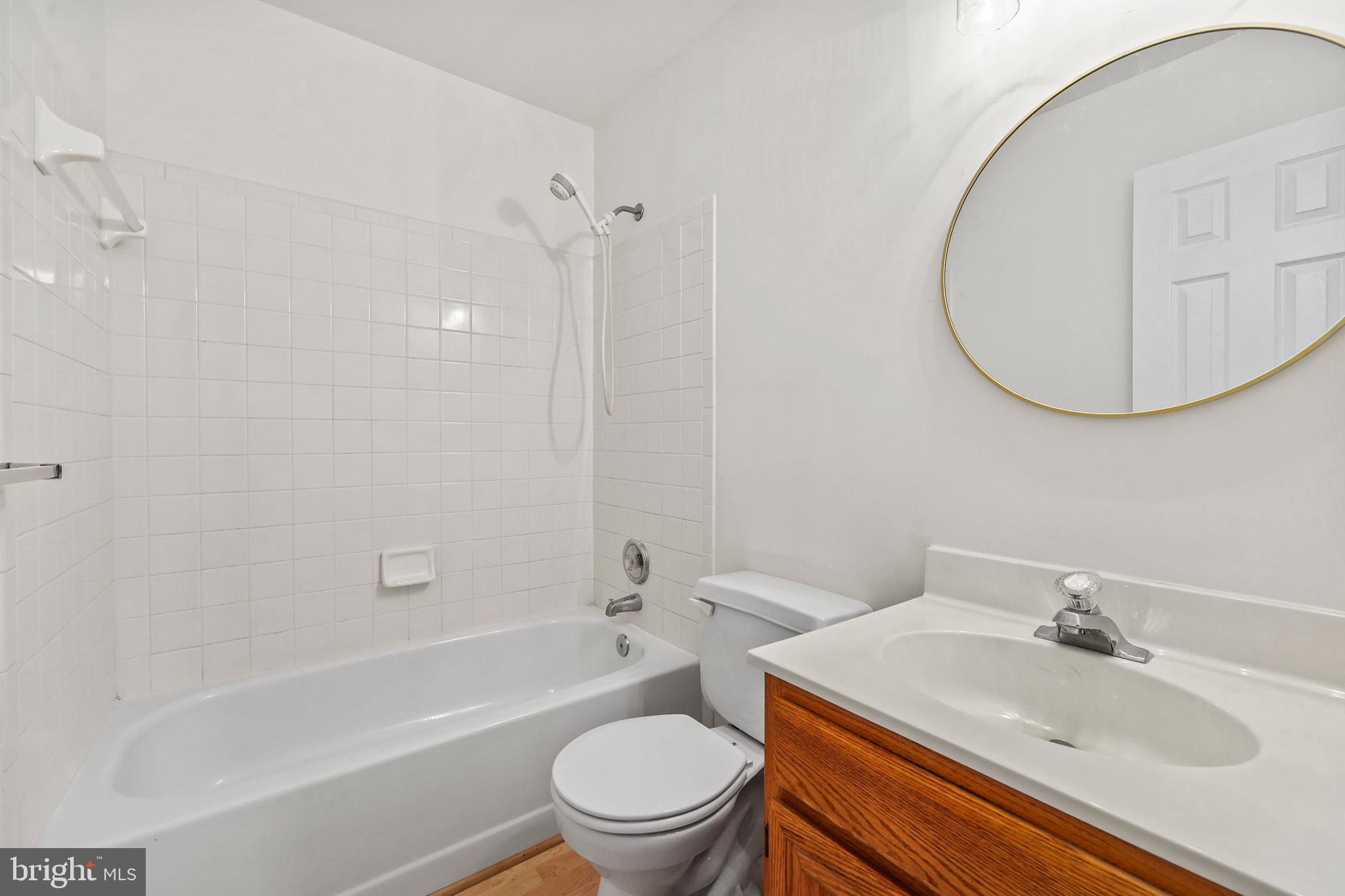 RIDGEFIELD VILLAGE - Residential