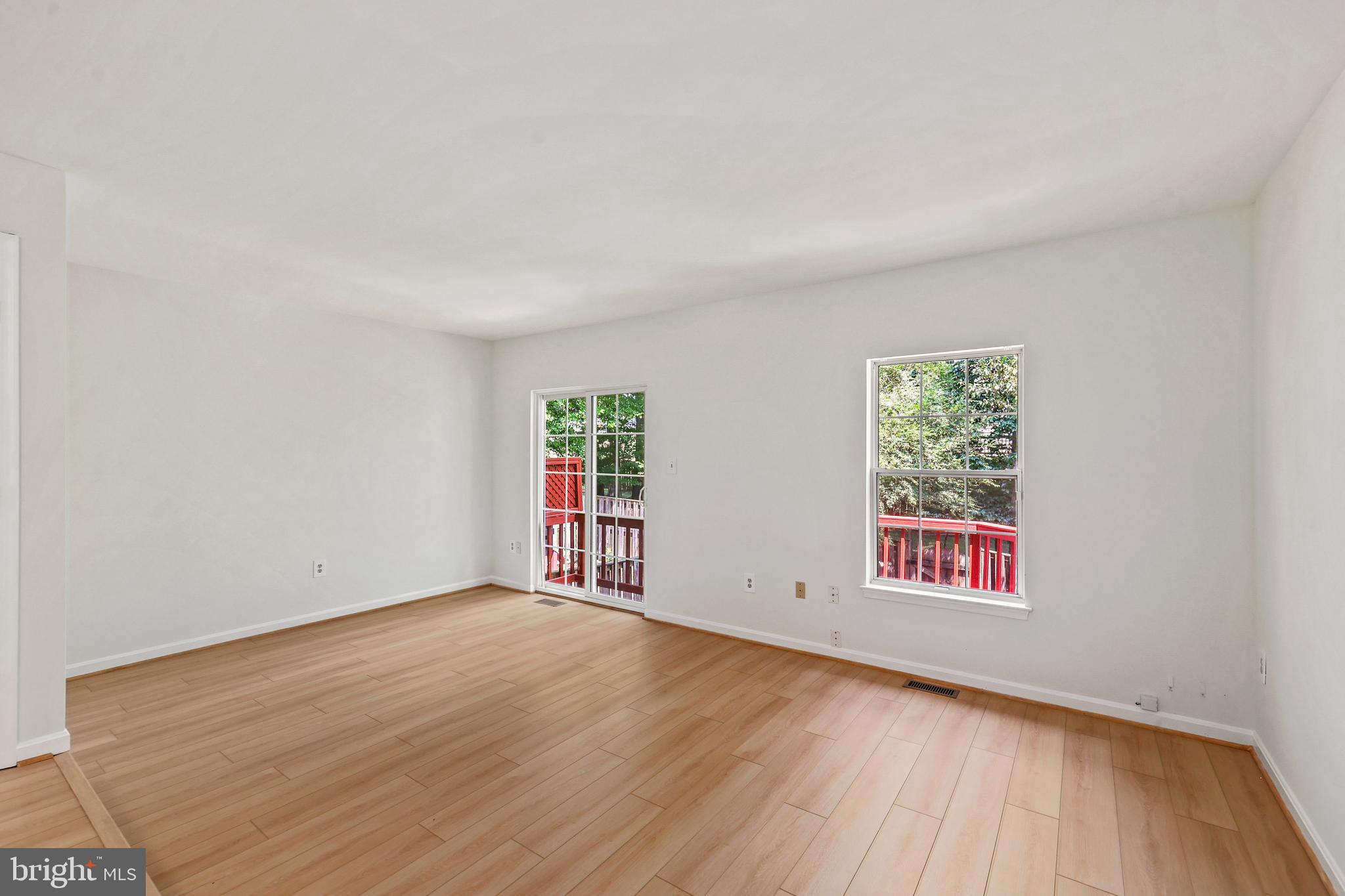 RIDGEFIELD VILLAGE - Residential