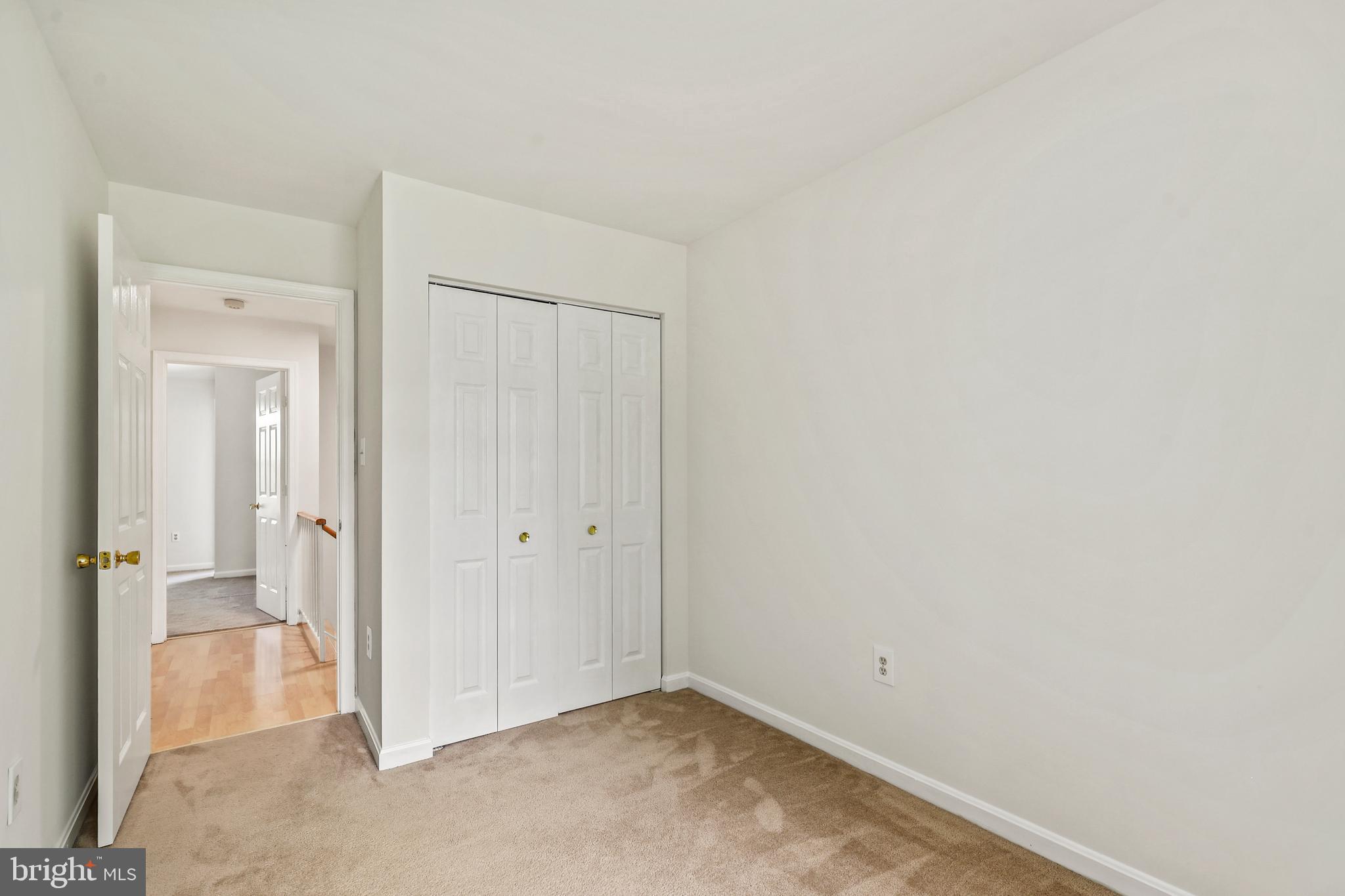 RIDGEFIELD VILLAGE - Residential