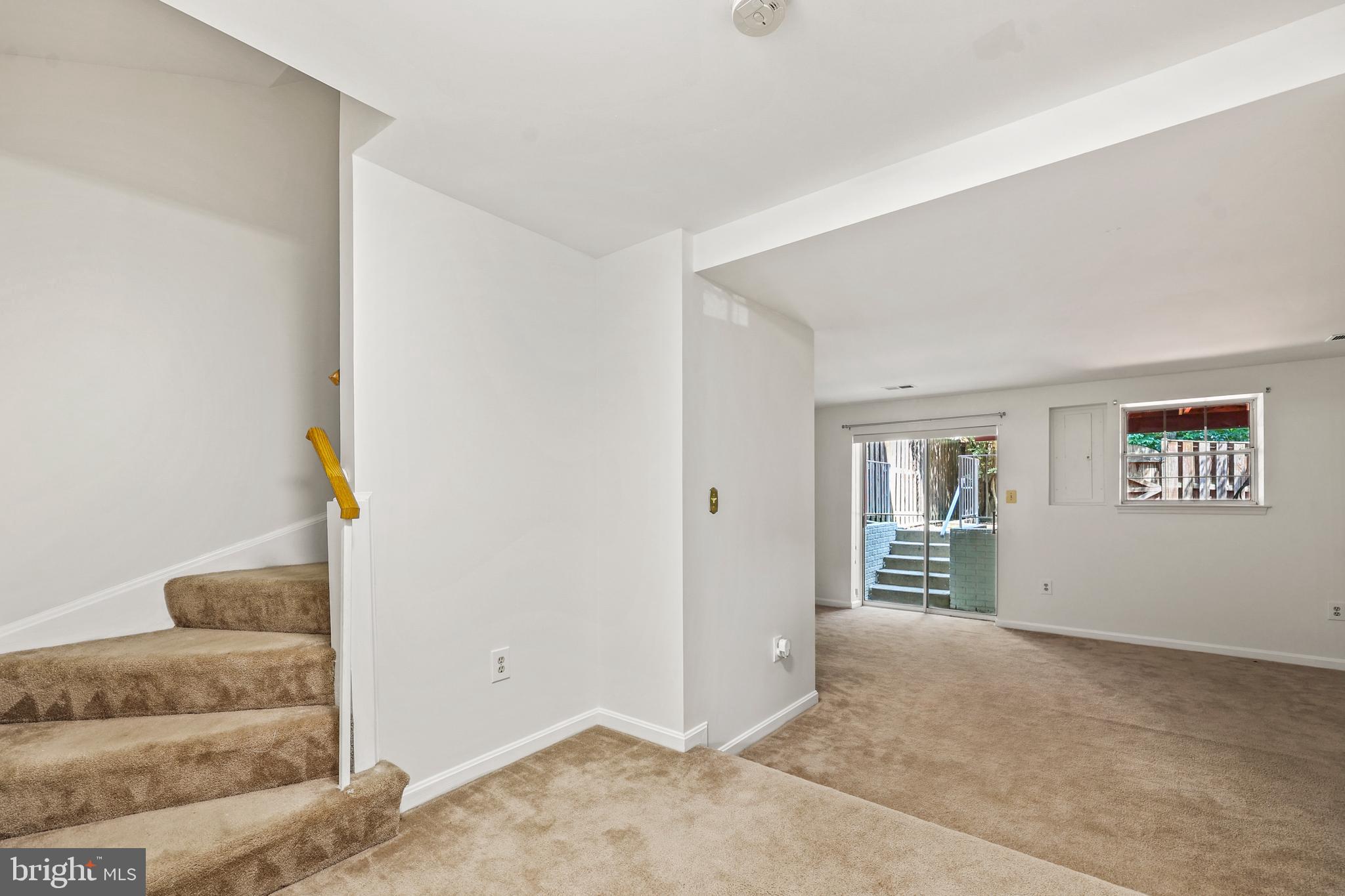 RIDGEFIELD VILLAGE - Residential