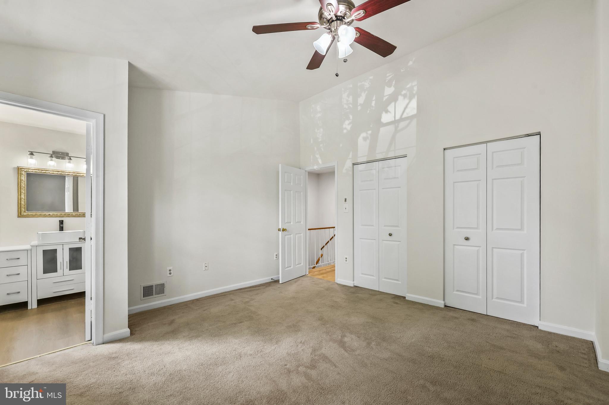 RIDGEFIELD VILLAGE - Residential