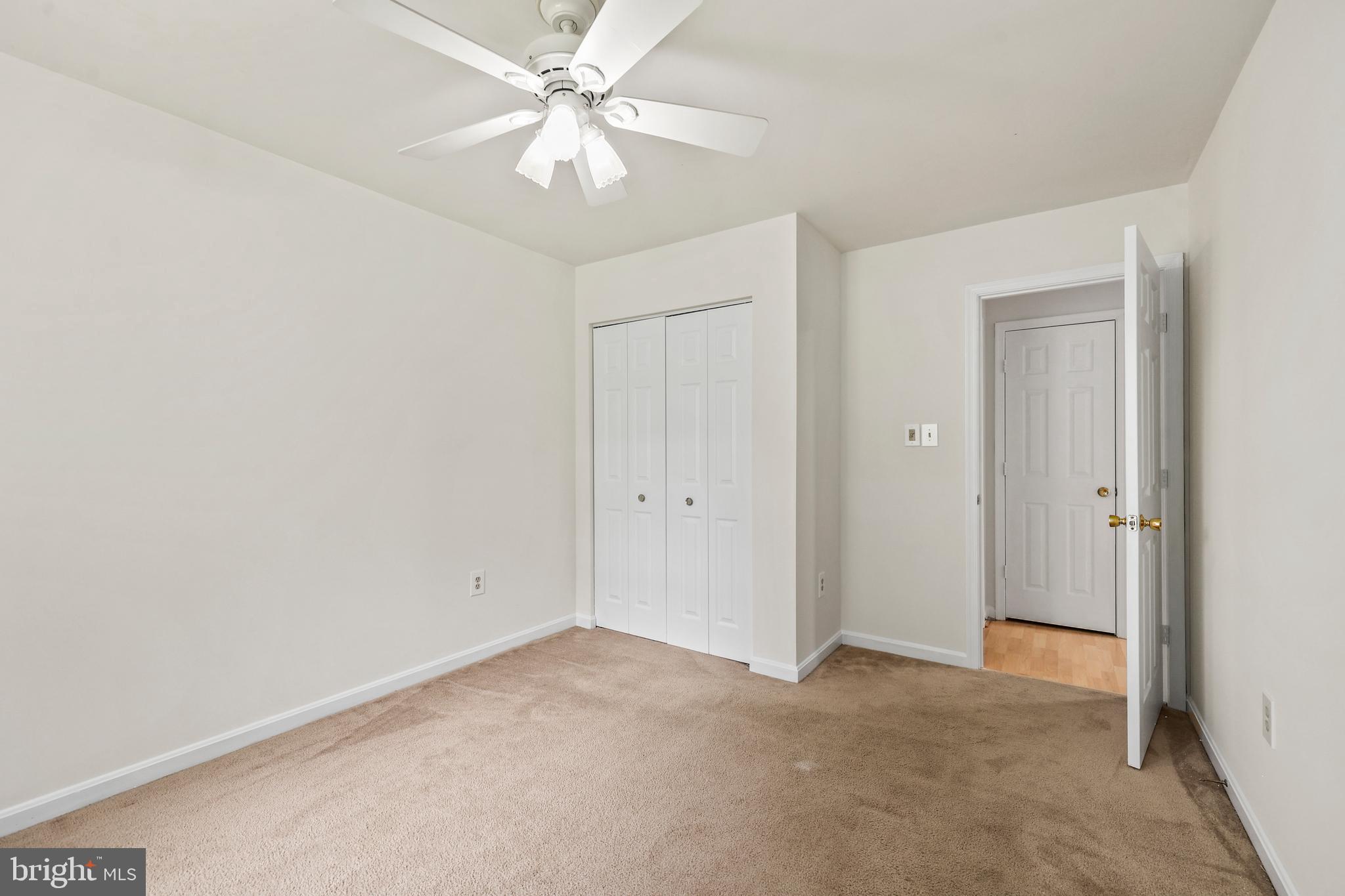 RIDGEFIELD VILLAGE - Residential
