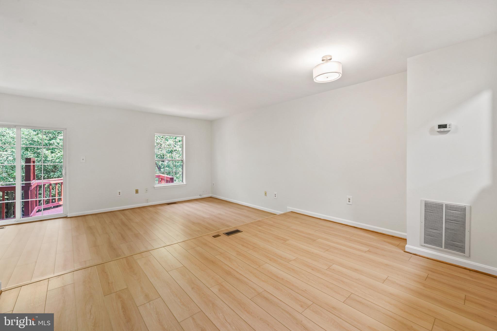 RIDGEFIELD VILLAGE - Residential