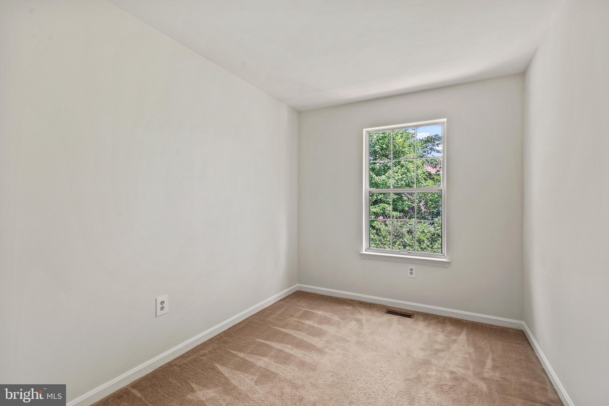 RIDGEFIELD VILLAGE - Residential
