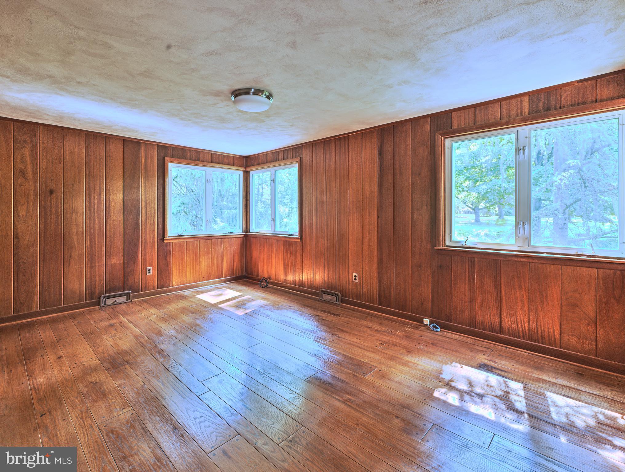 NON AVAILABLE - Residential