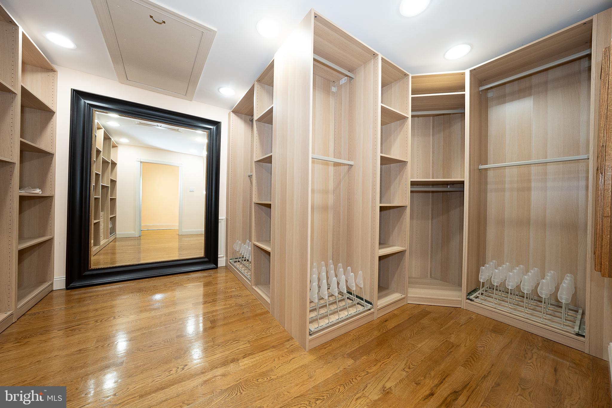 PENNOCK WOODS - Residential