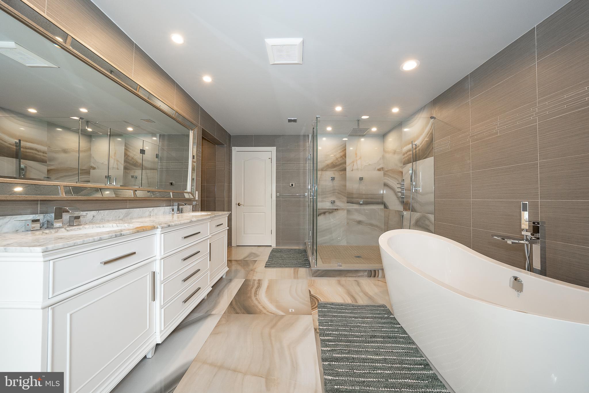 PENNOCK WOODS - Residential