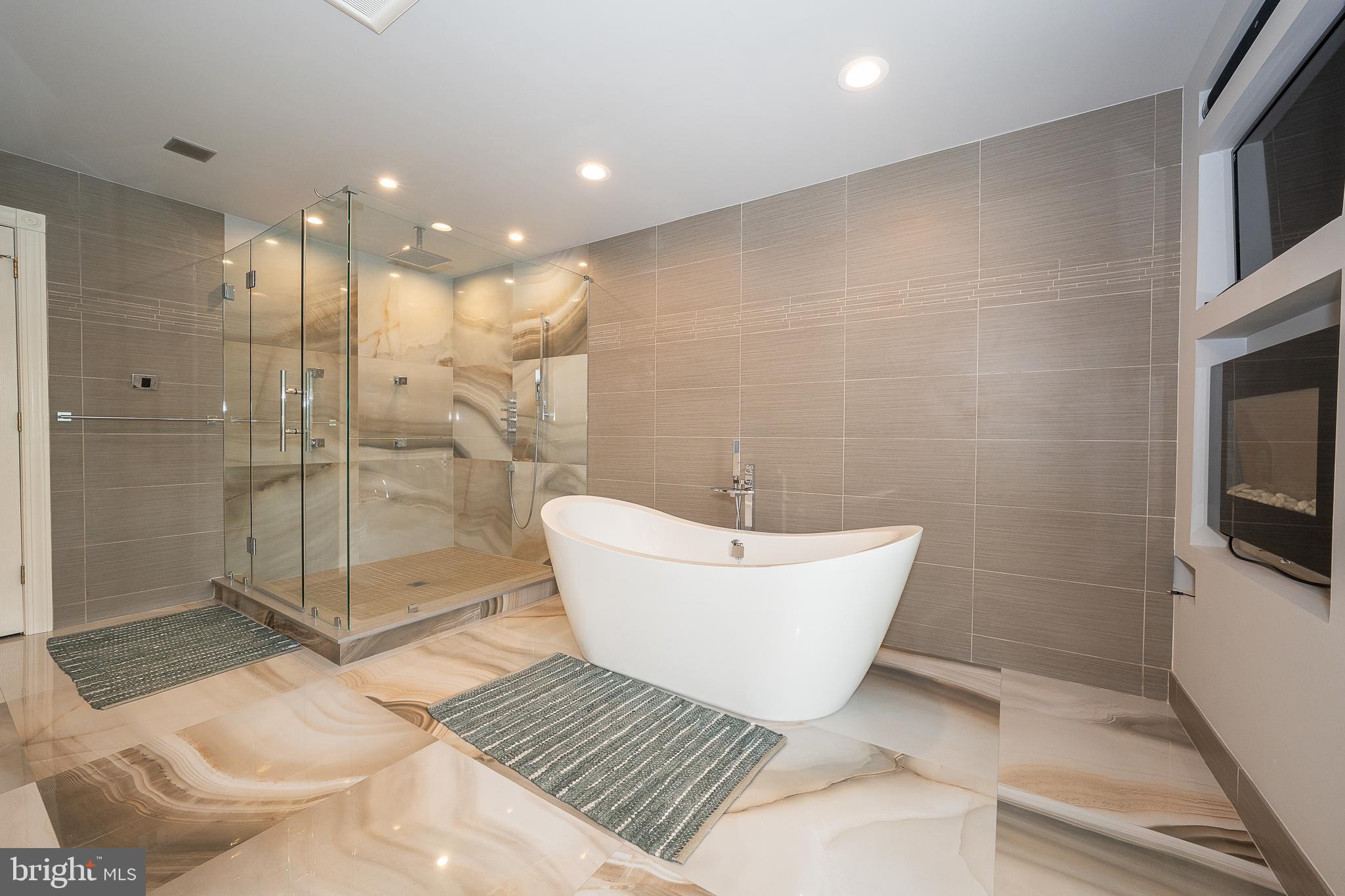 PENNOCK WOODS - Residential