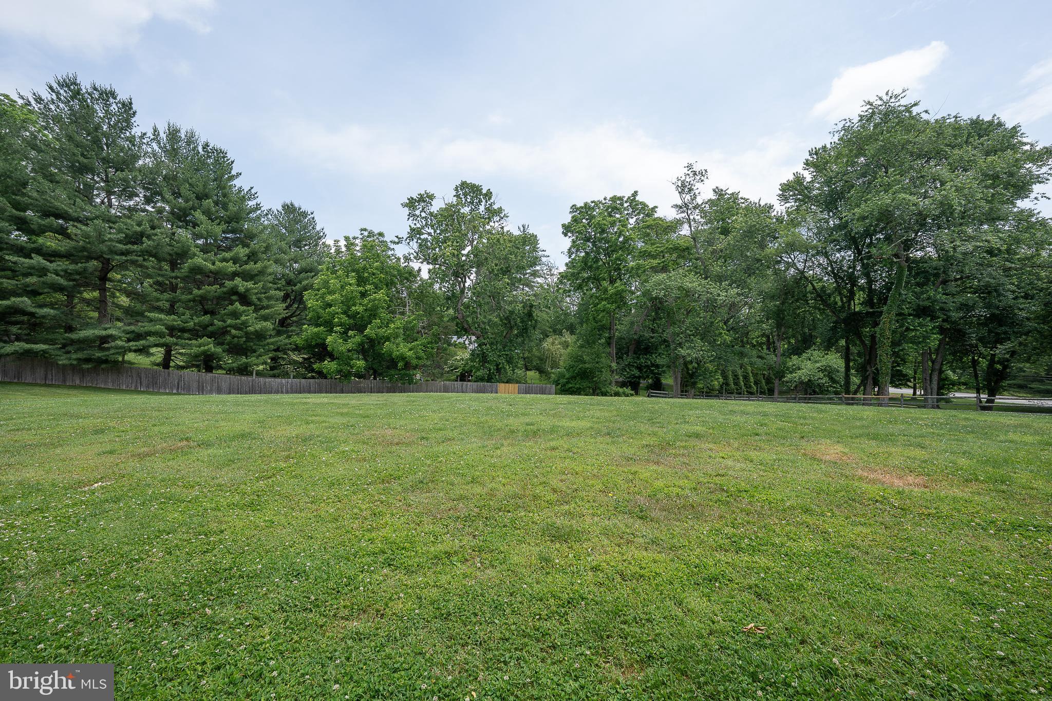 PENNOCK WOODS - Residential