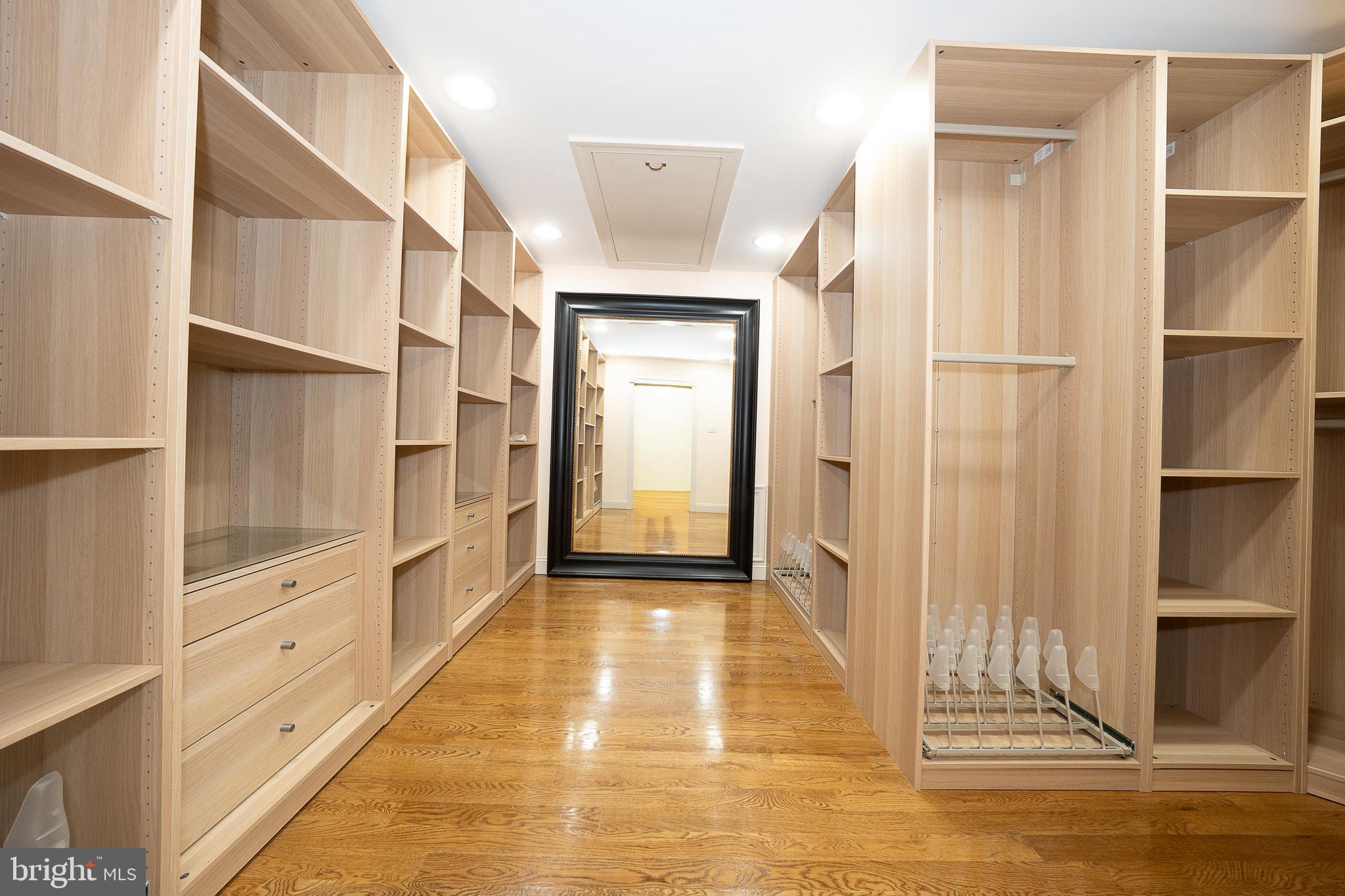 PENNOCK WOODS - Residential