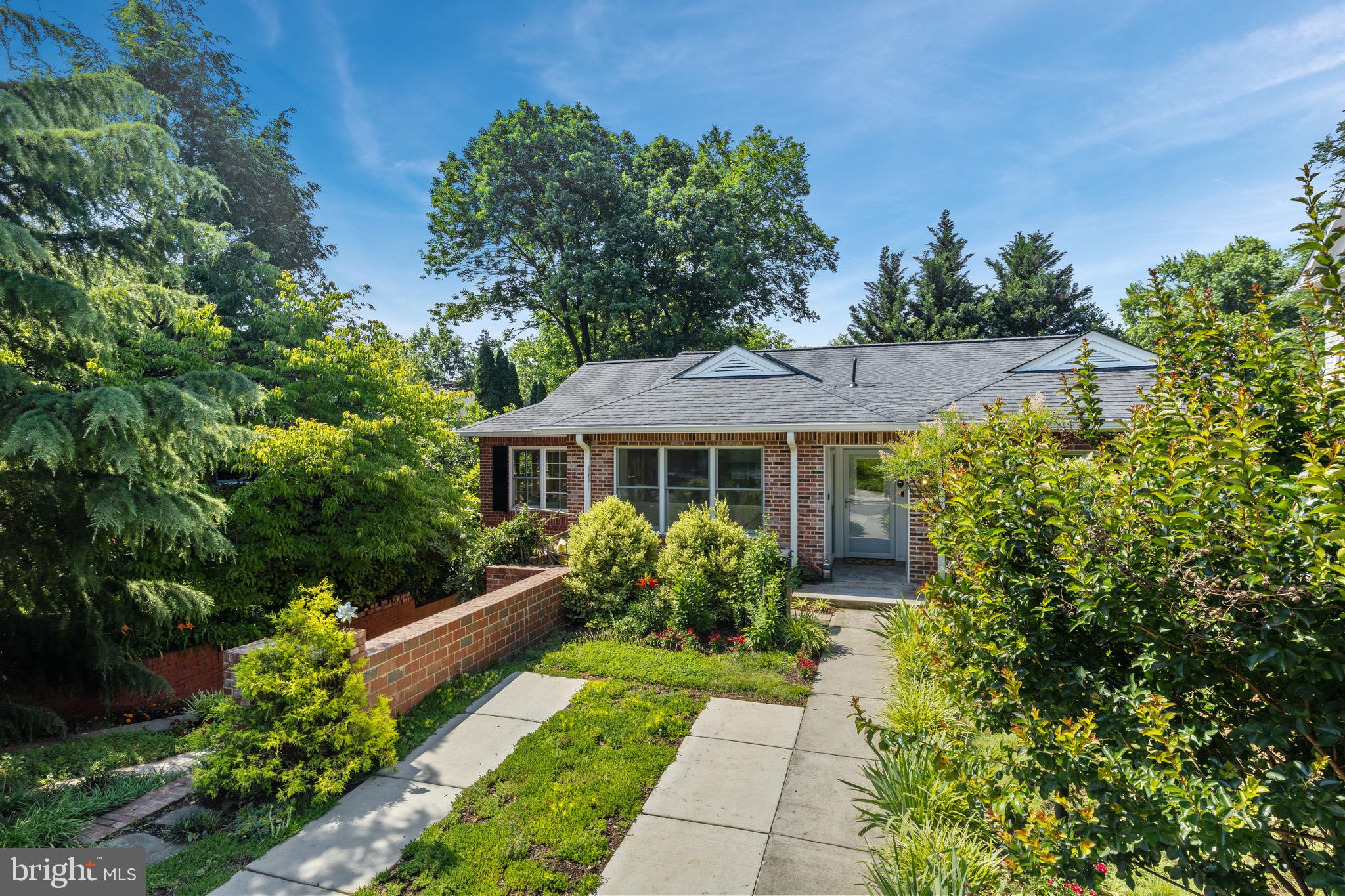 WEST CHEVY CHASE - Residential