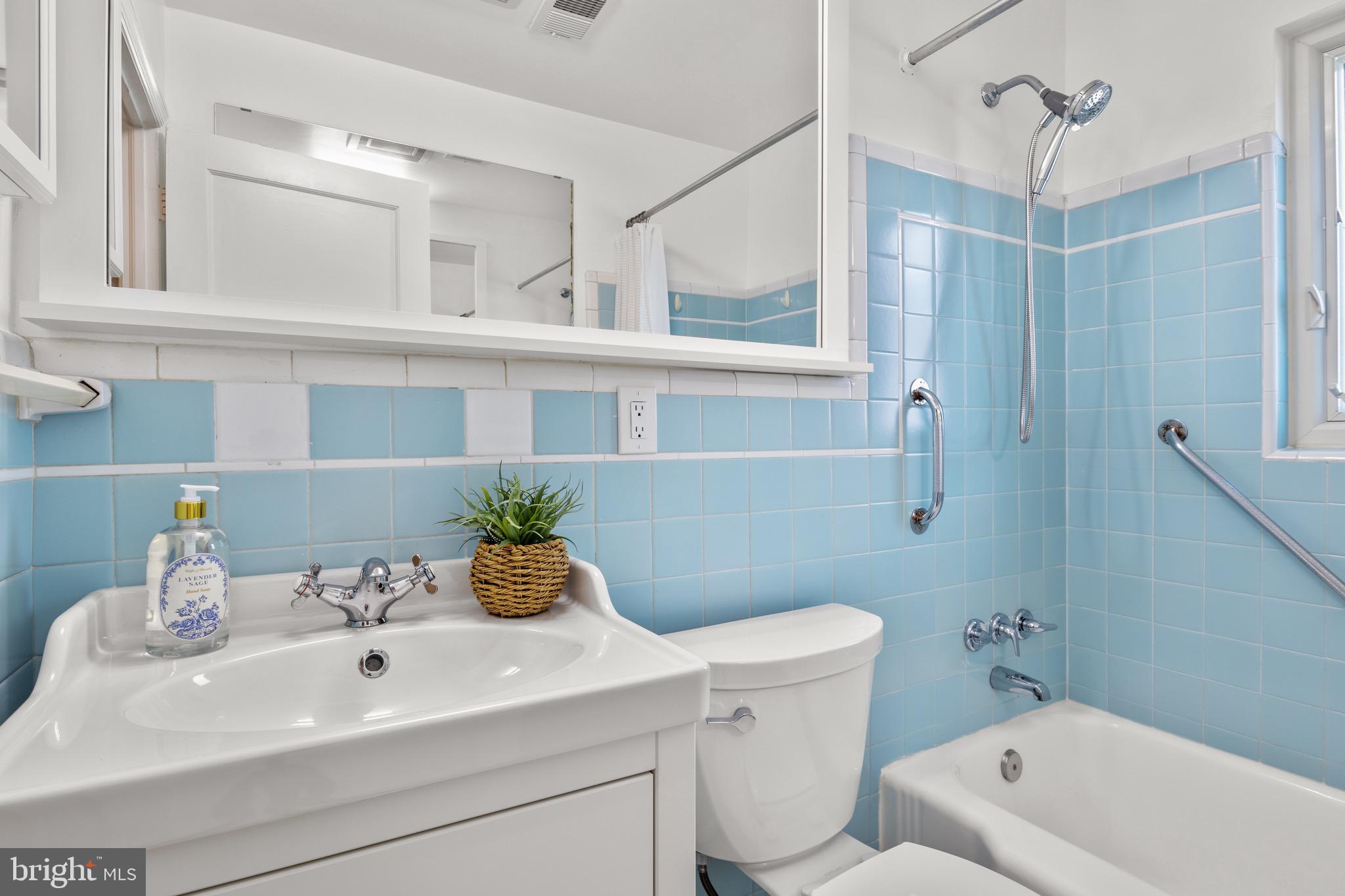 WEST CHEVY CHASE - Residential