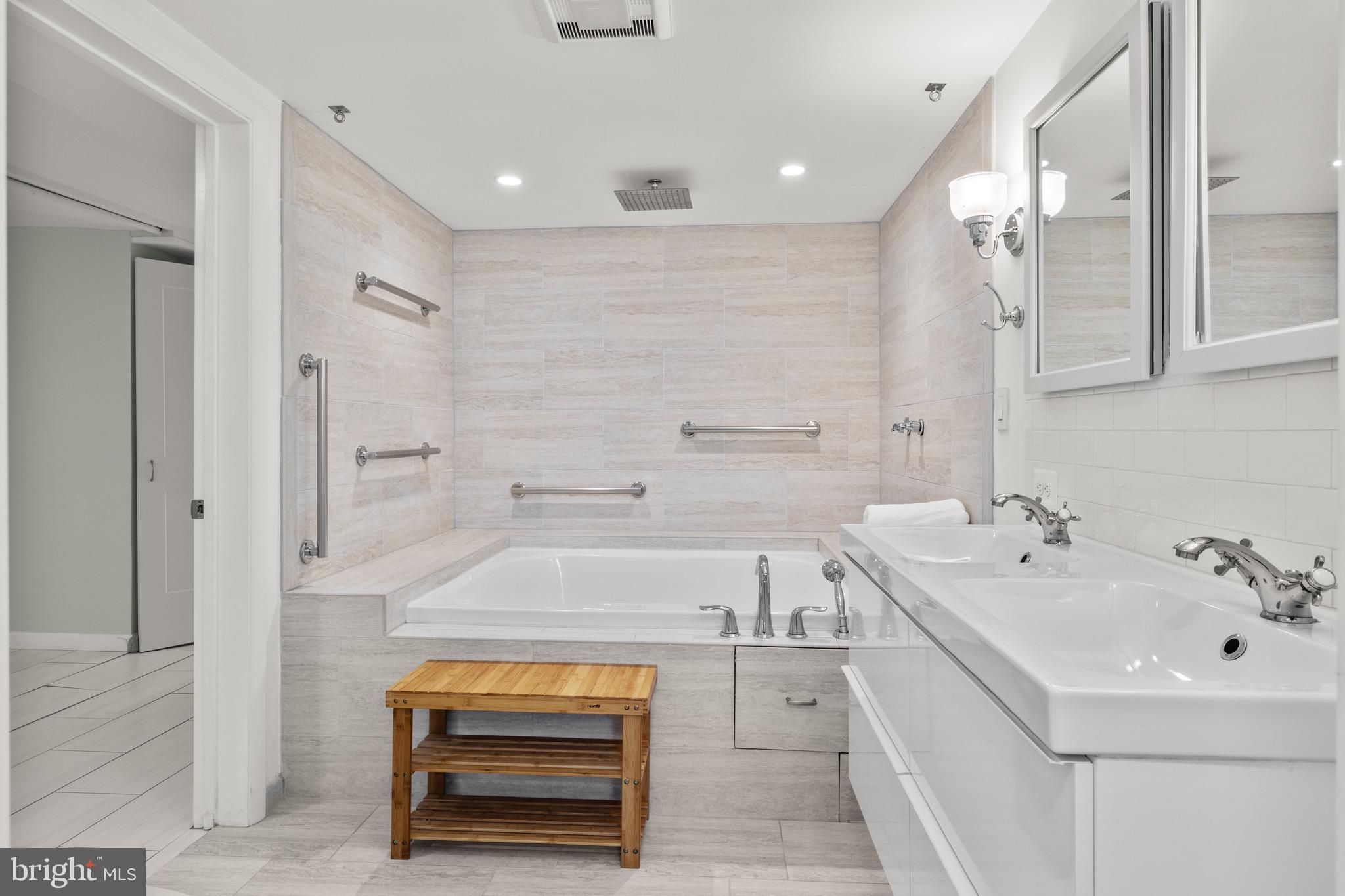 WEST CHEVY CHASE - Residential