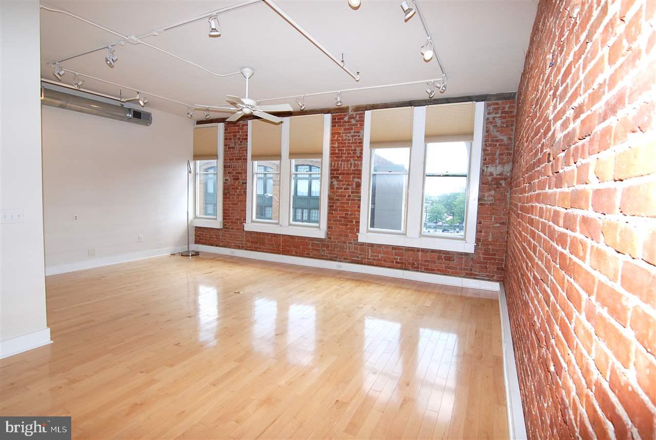 THE LOFTS - Residential