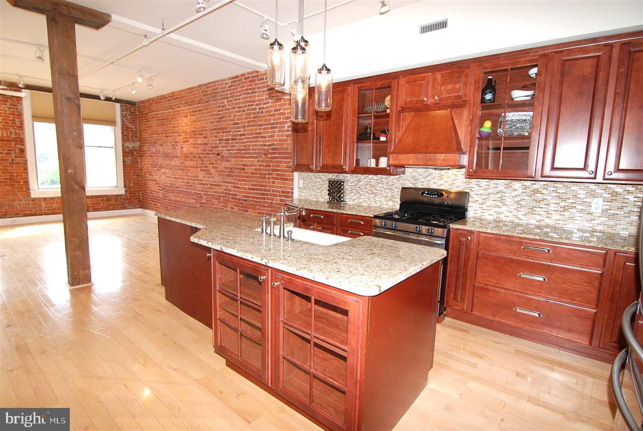 THE LOFTS - Residential