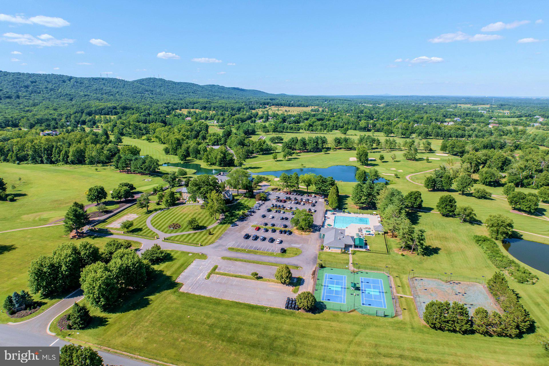 EVERGREEN FARM - Residential