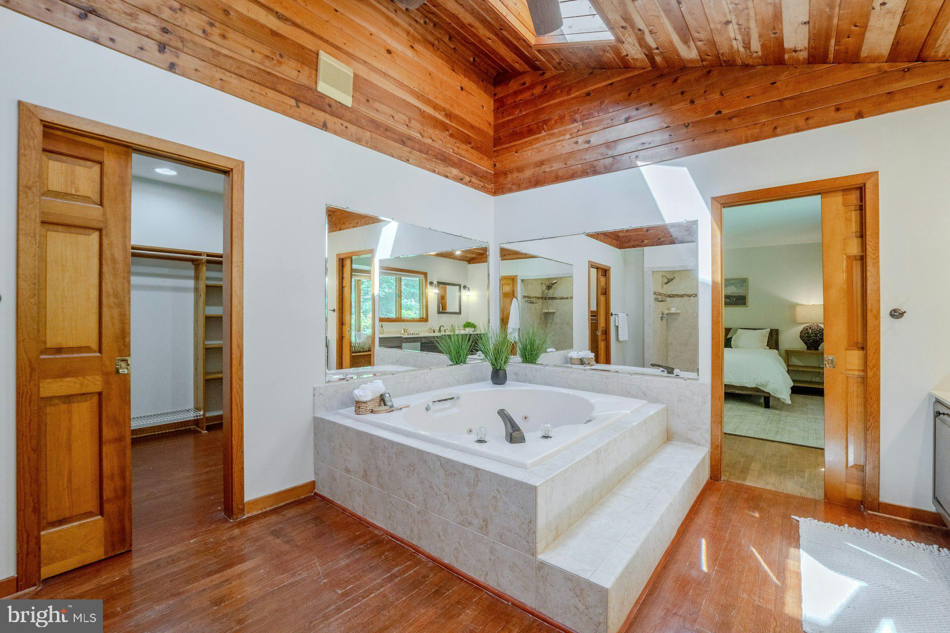 EVERGREEN FARM - Residential