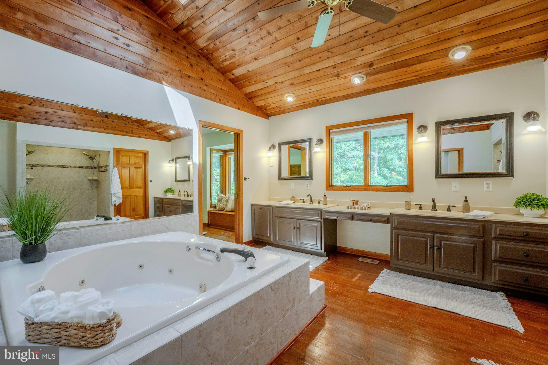 EVERGREEN FARM - Residential