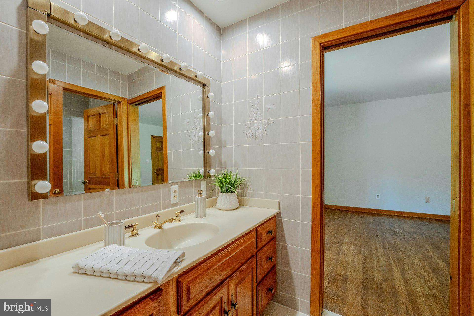 EVERGREEN FARM - Residential