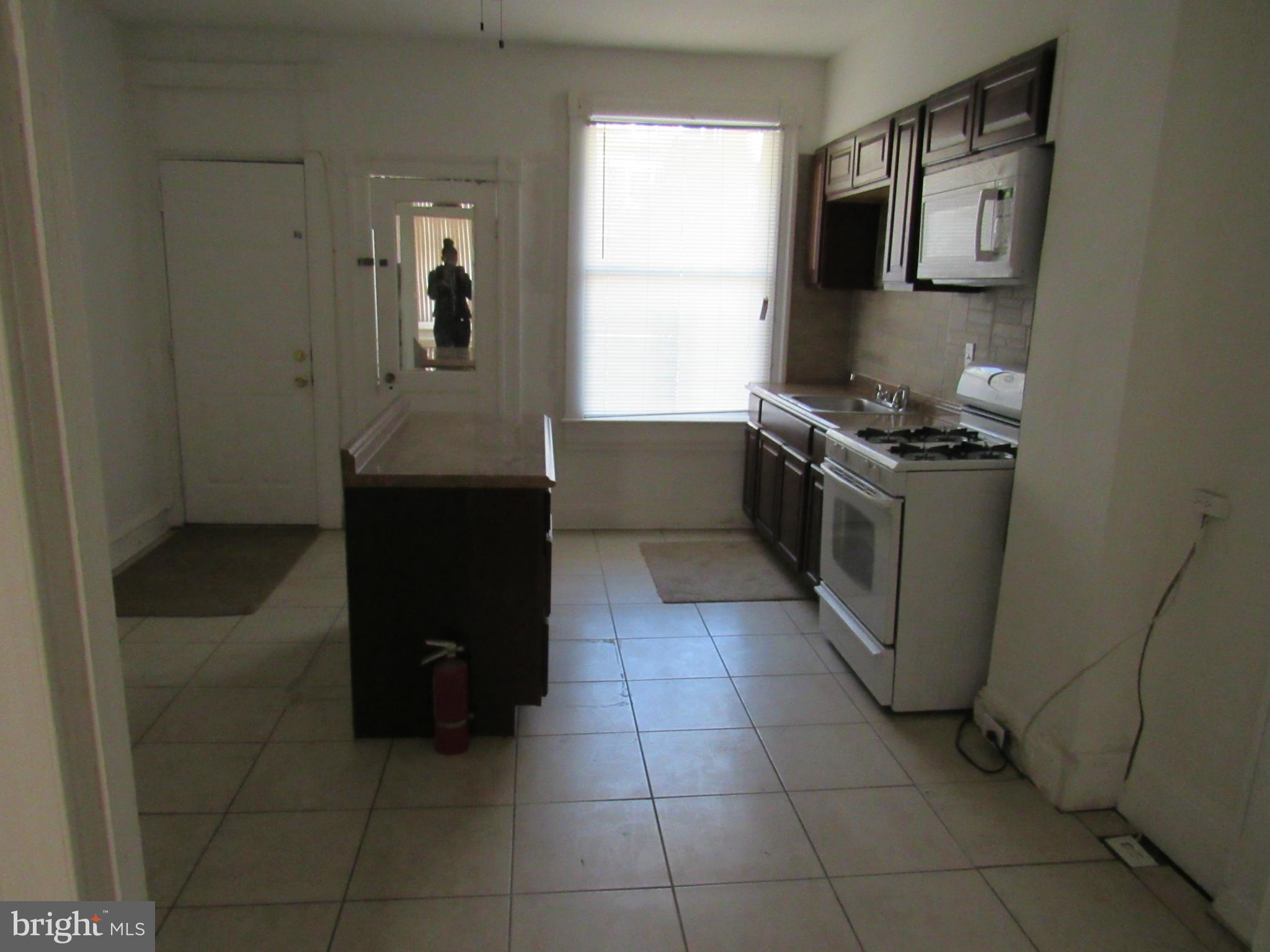 WAVERLY - Residential Lease