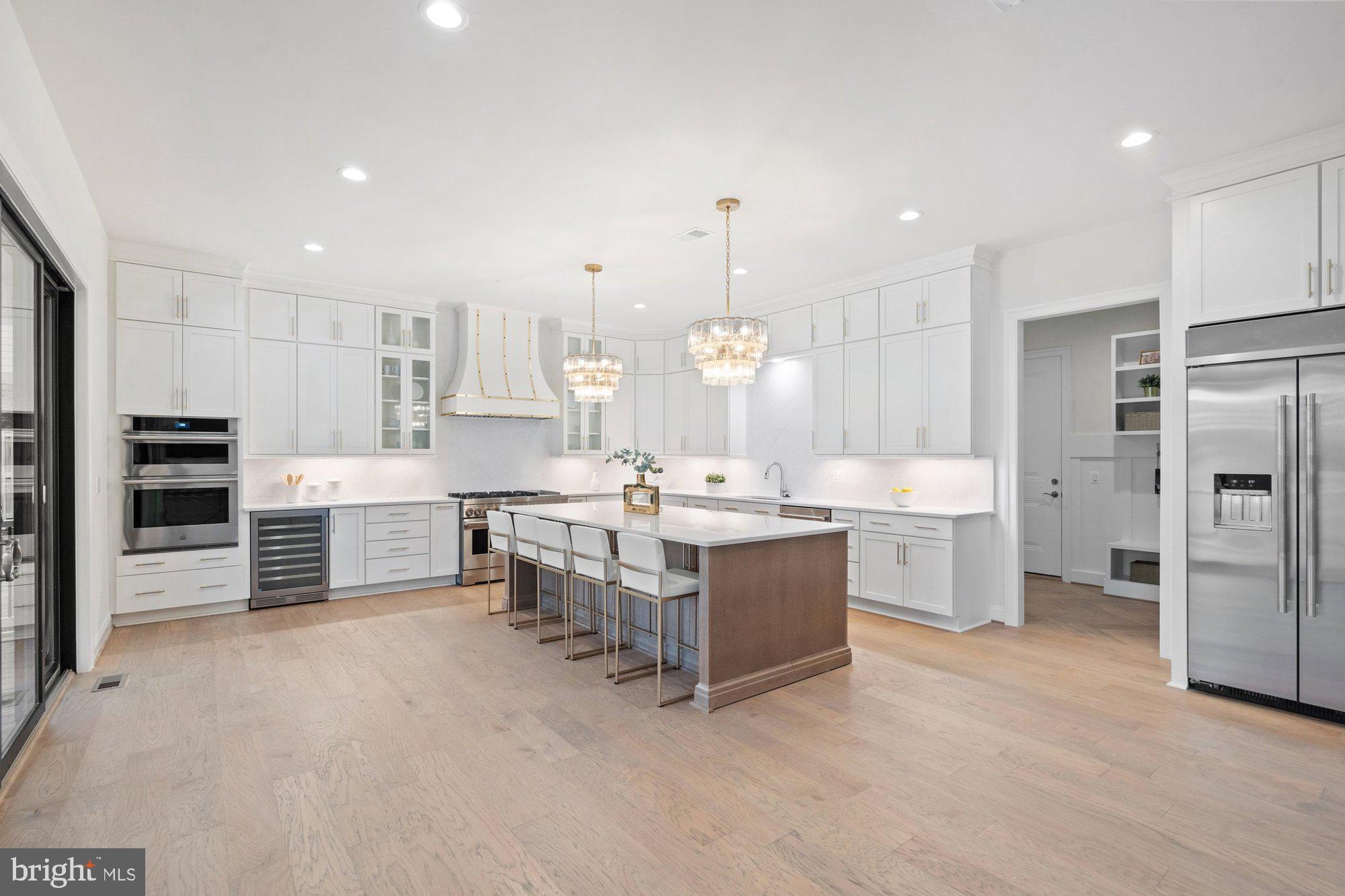 KIRBY COURT - Residential