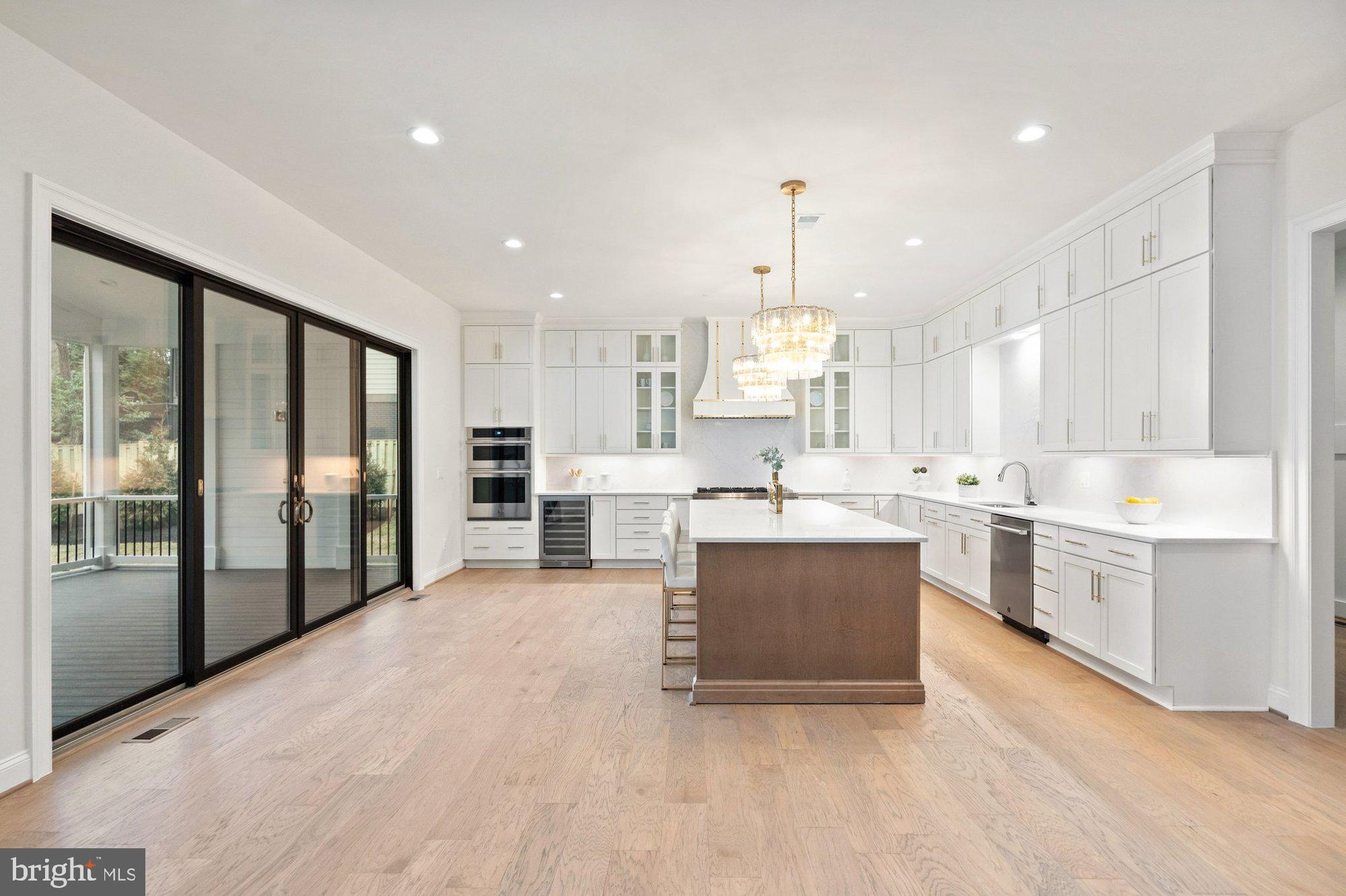 KIRBY COURT - Residential