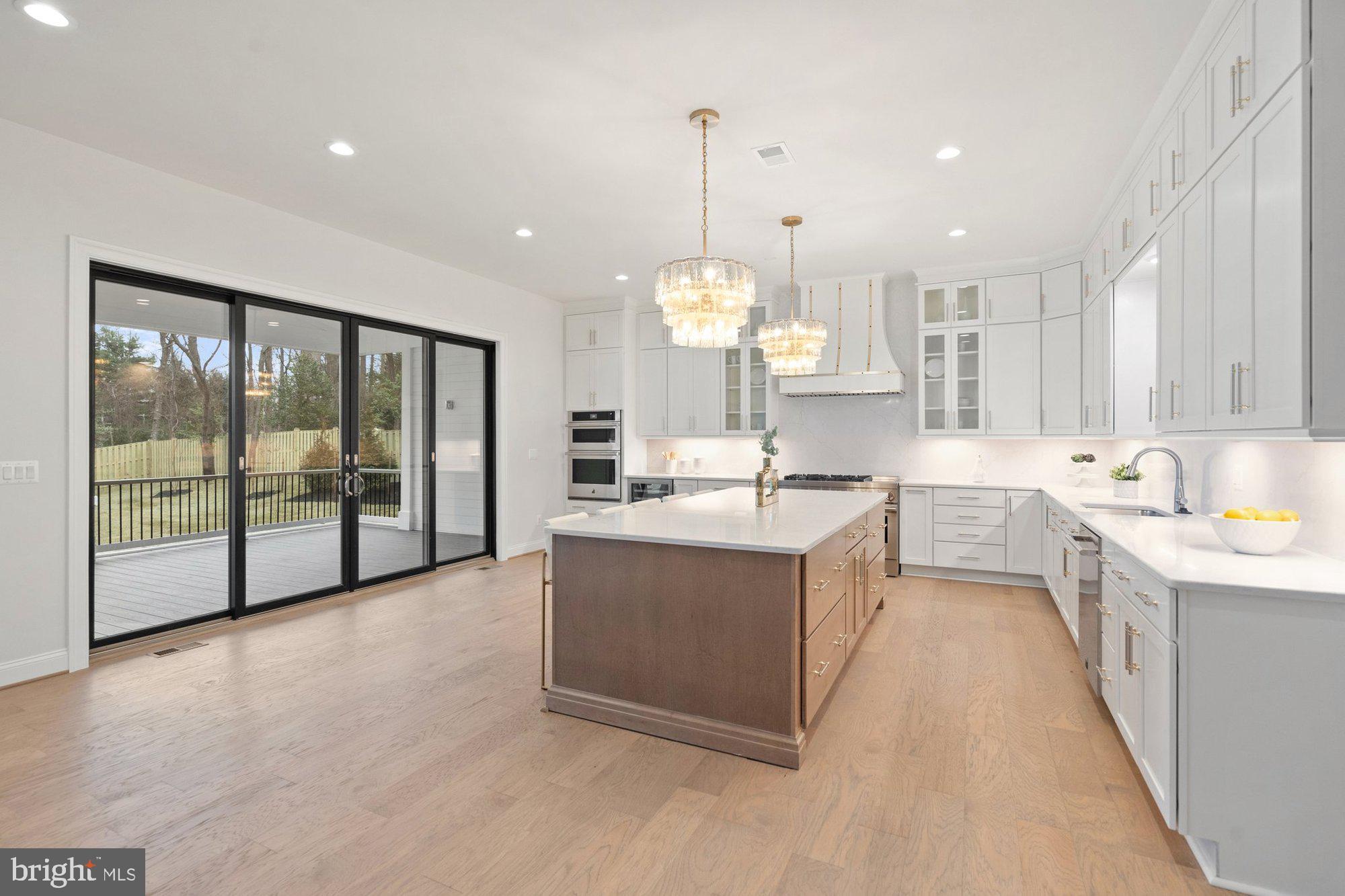 KIRBY COURT - Residential