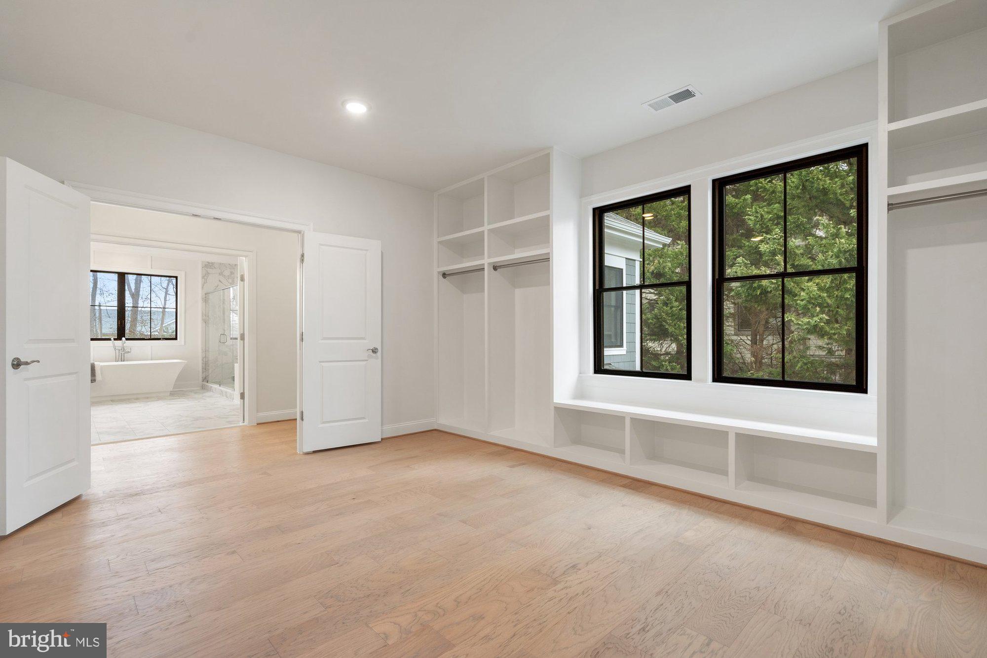 KIRBY COURT - Residential