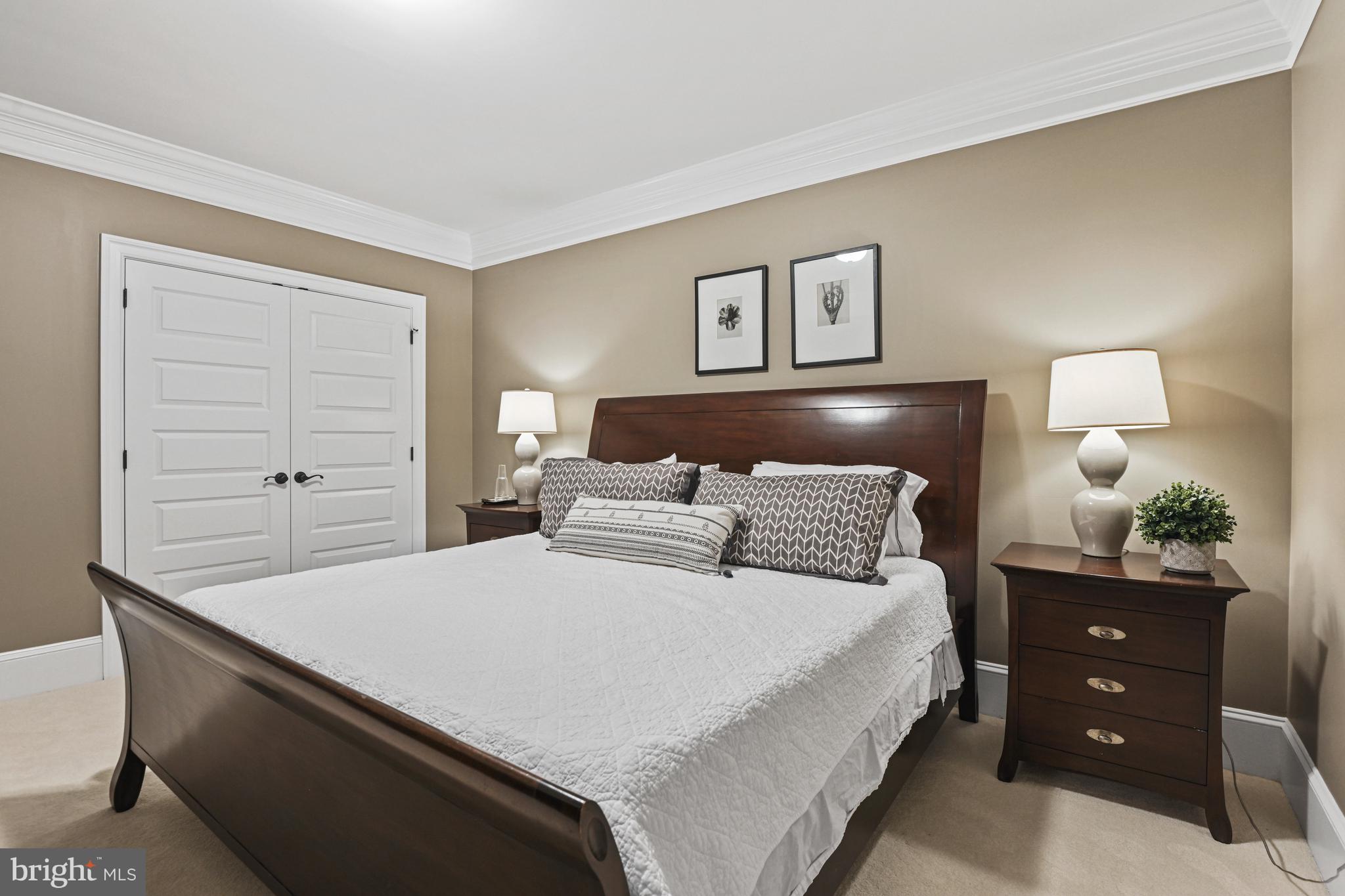 GREEN ACRES - Residential