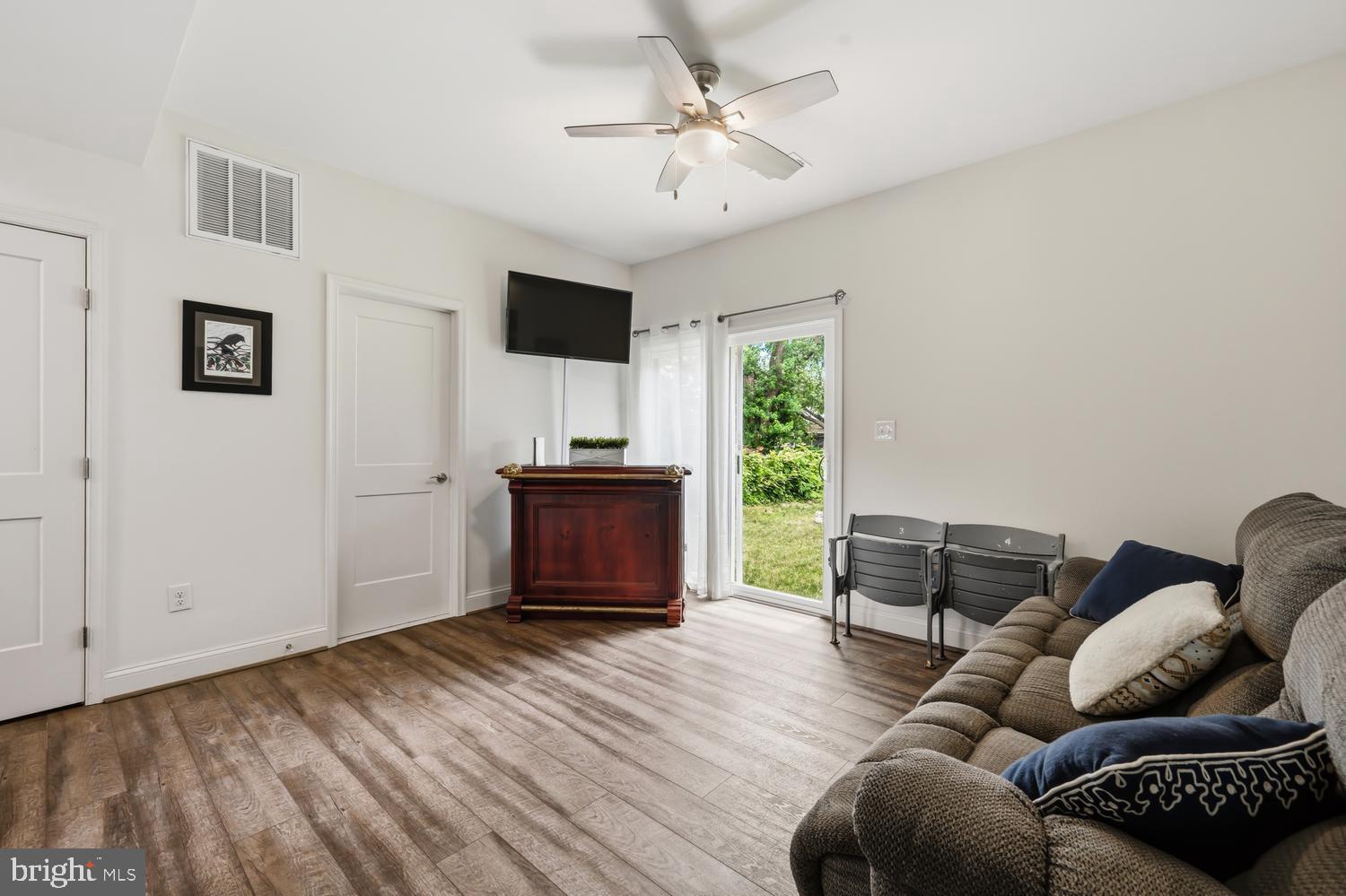 KENT ISLAND ESTATES - Residential