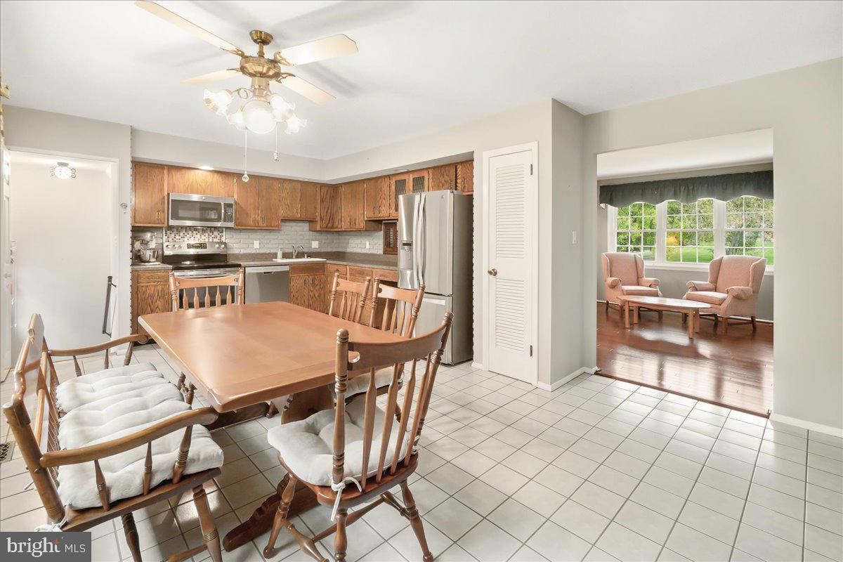 CARROLL WOOD ESTATES - Residential