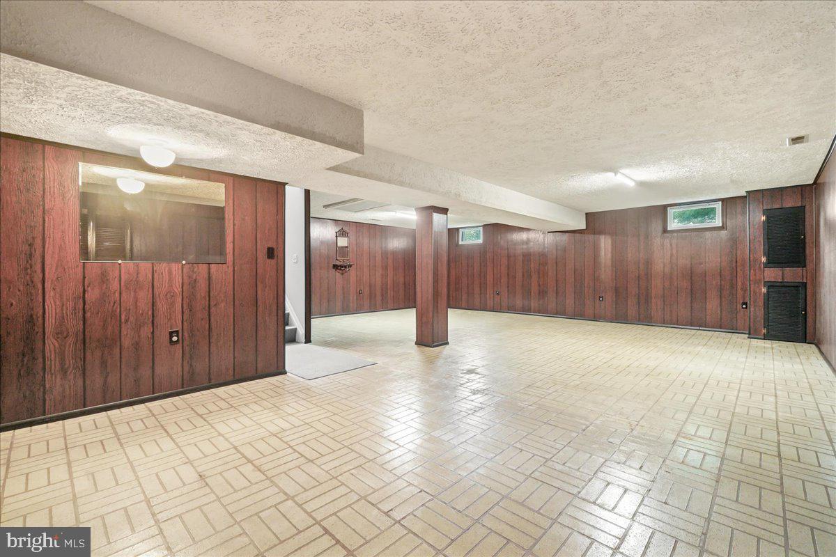CARROLL WOOD ESTATES - Residential